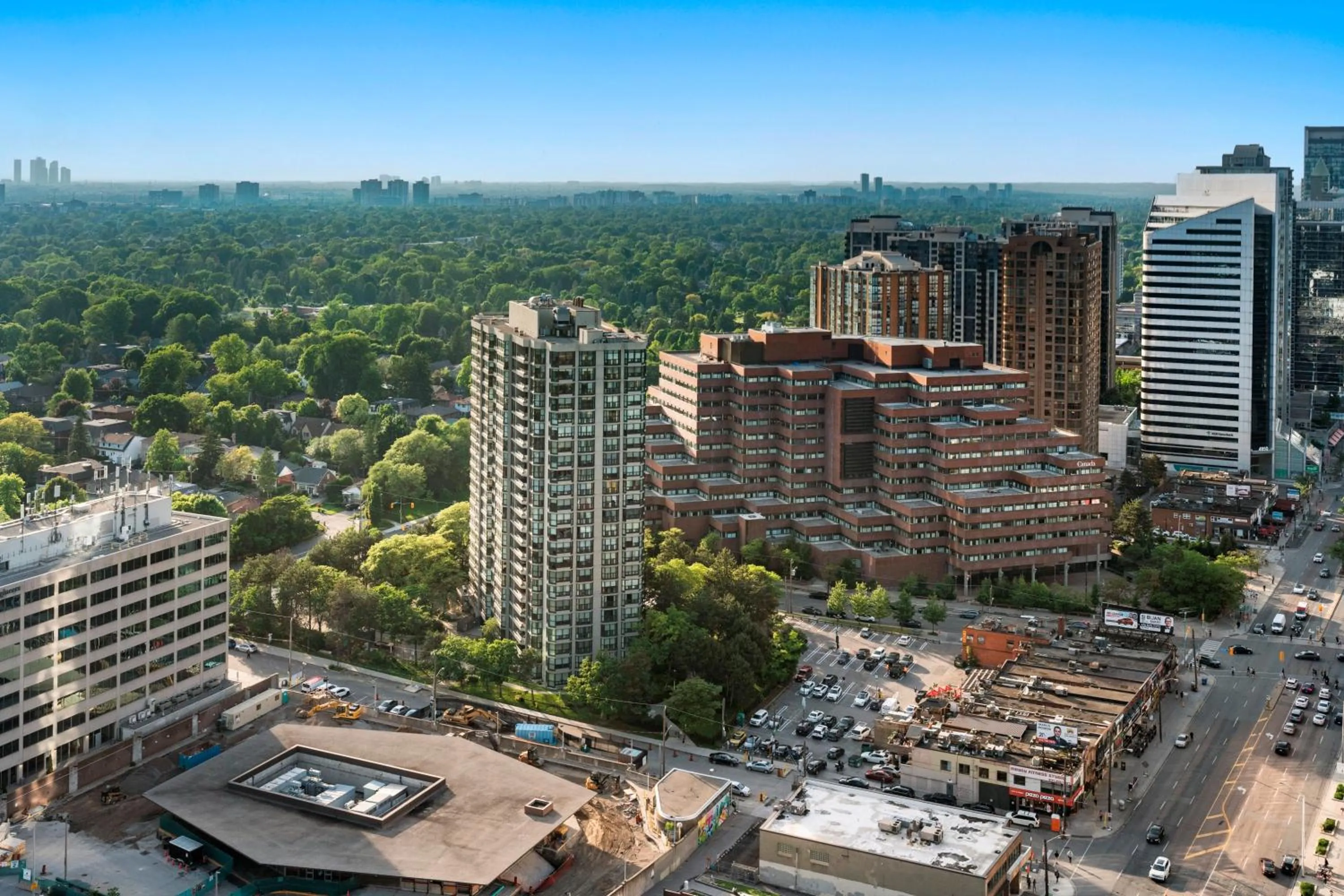 Neighbourhood in GLOBALSTAY Modern Apartments in North York Skyscraper