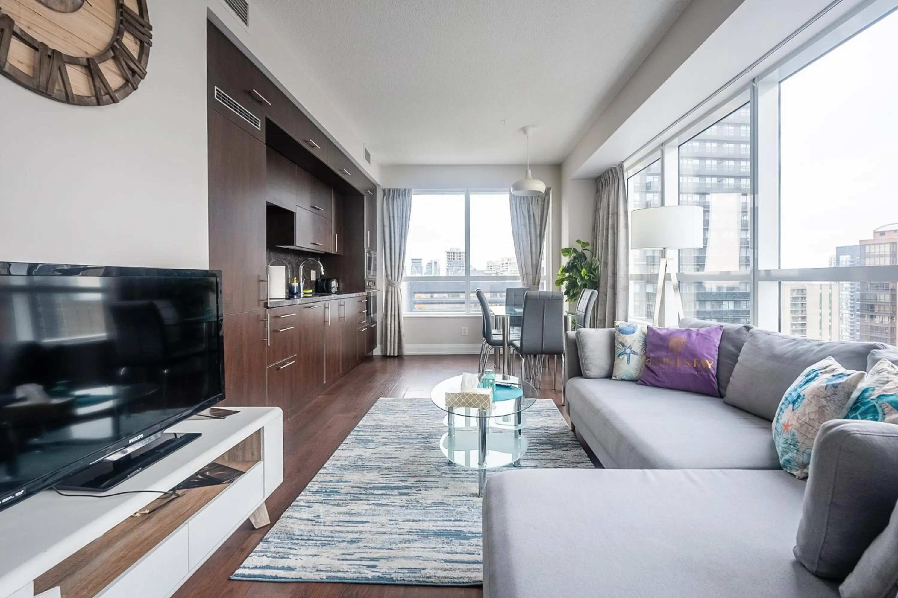 TV and multimedia in GLOBALSTAY Modern Apartments in North York Skyscraper