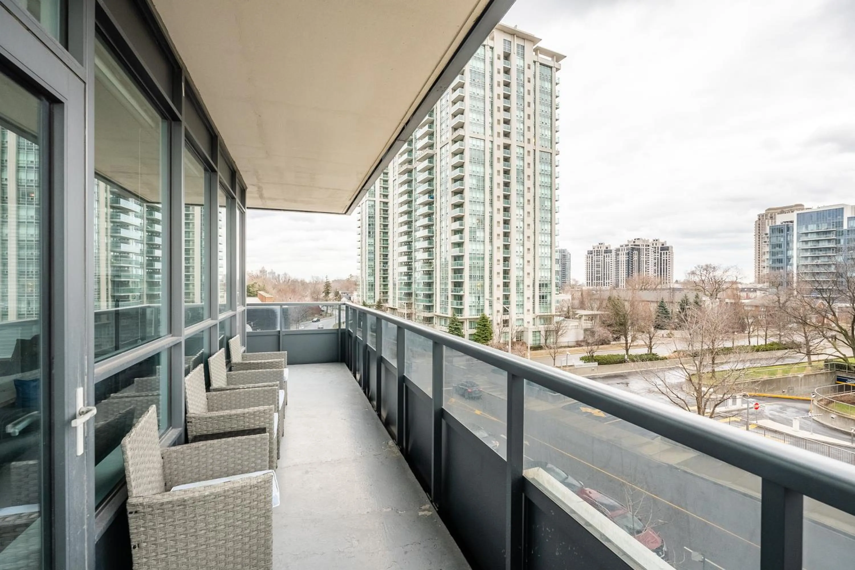 Balcony/Terrace in GLOBALSTAY Modern Apartments in North York Skyscraper