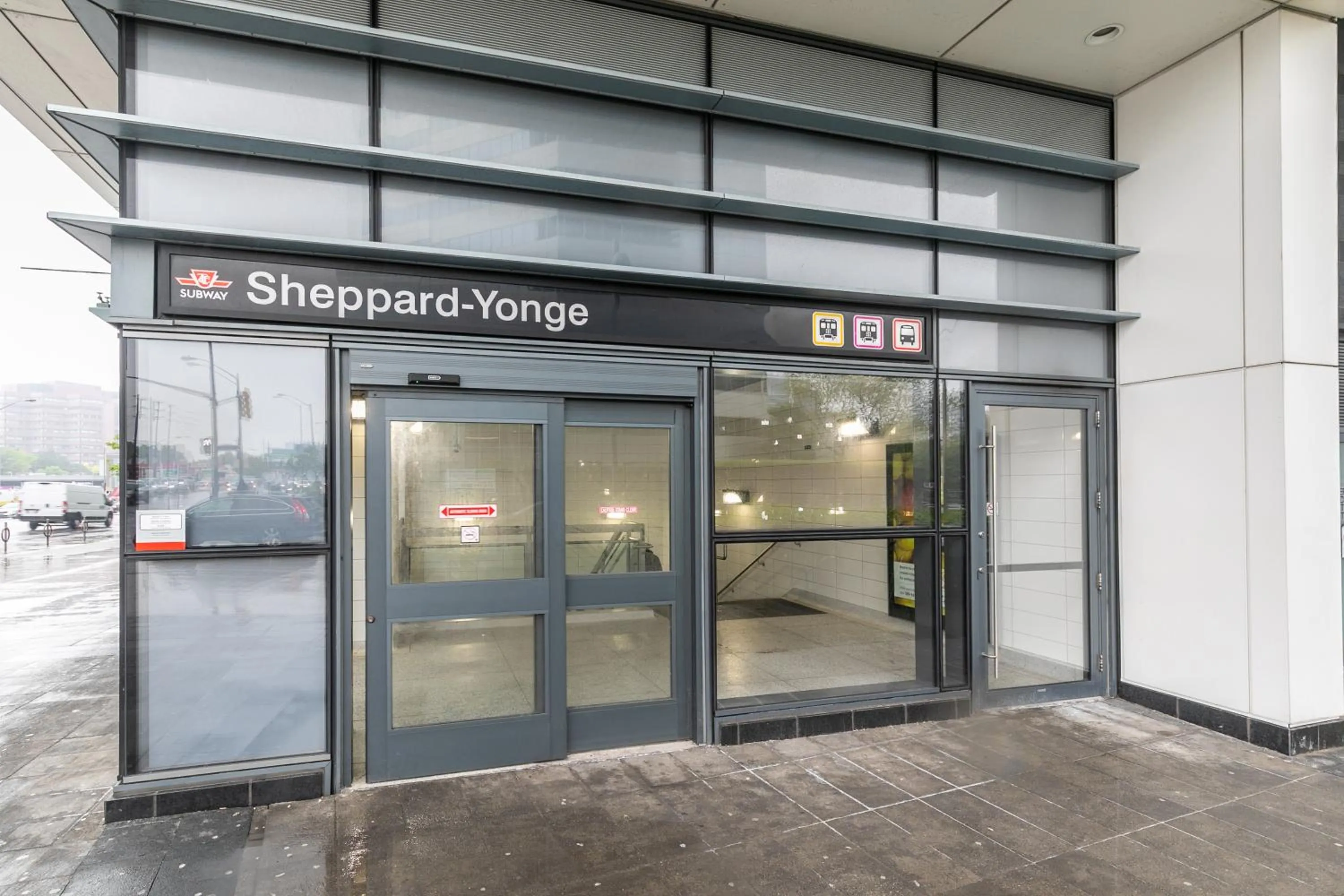 Neighbourhood in GLOBALSTAY Modern Apartments in North York Skyscraper