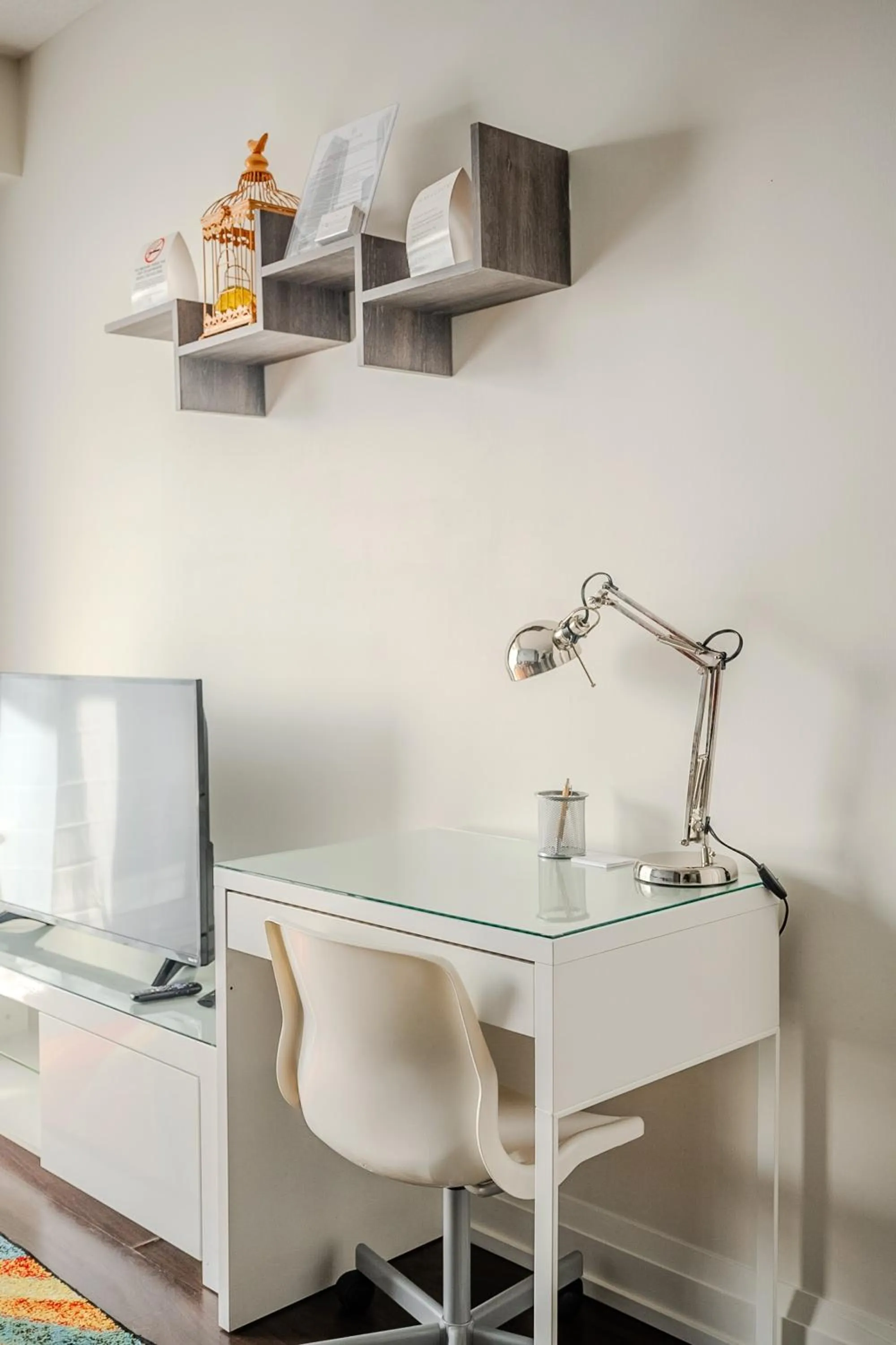 hair dresser in GLOBALSTAY Modern Apartments in North York Skyscraper