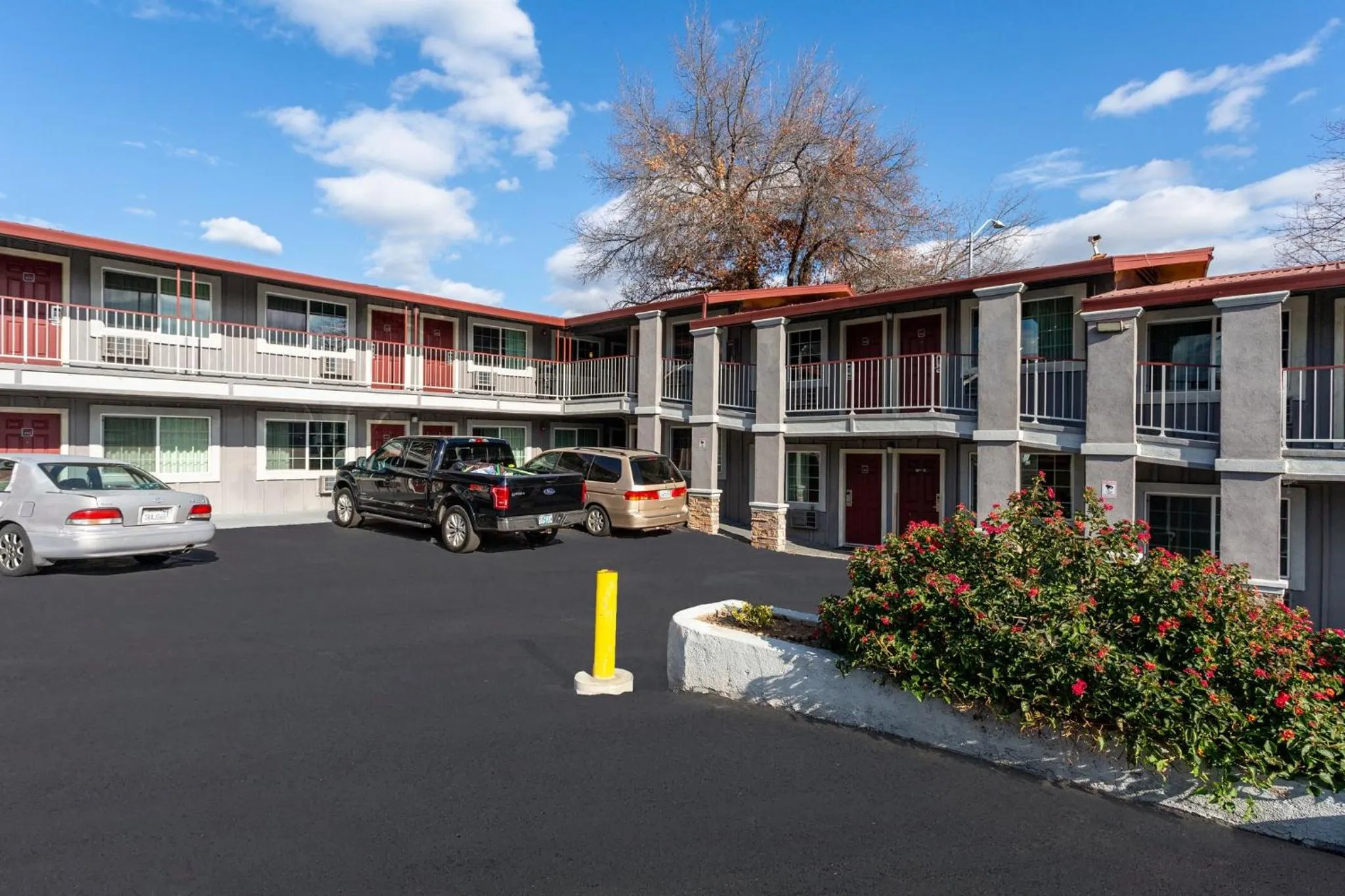 Property building in Red Roof Inn Redding