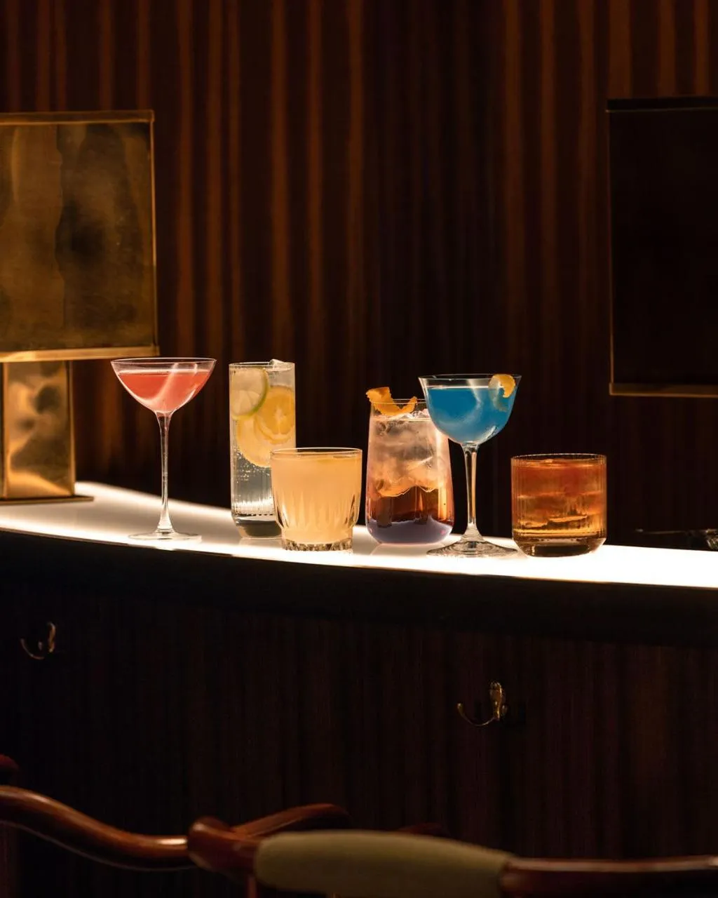 Lounge or bar in Hôtel Des Grands Voyageurs