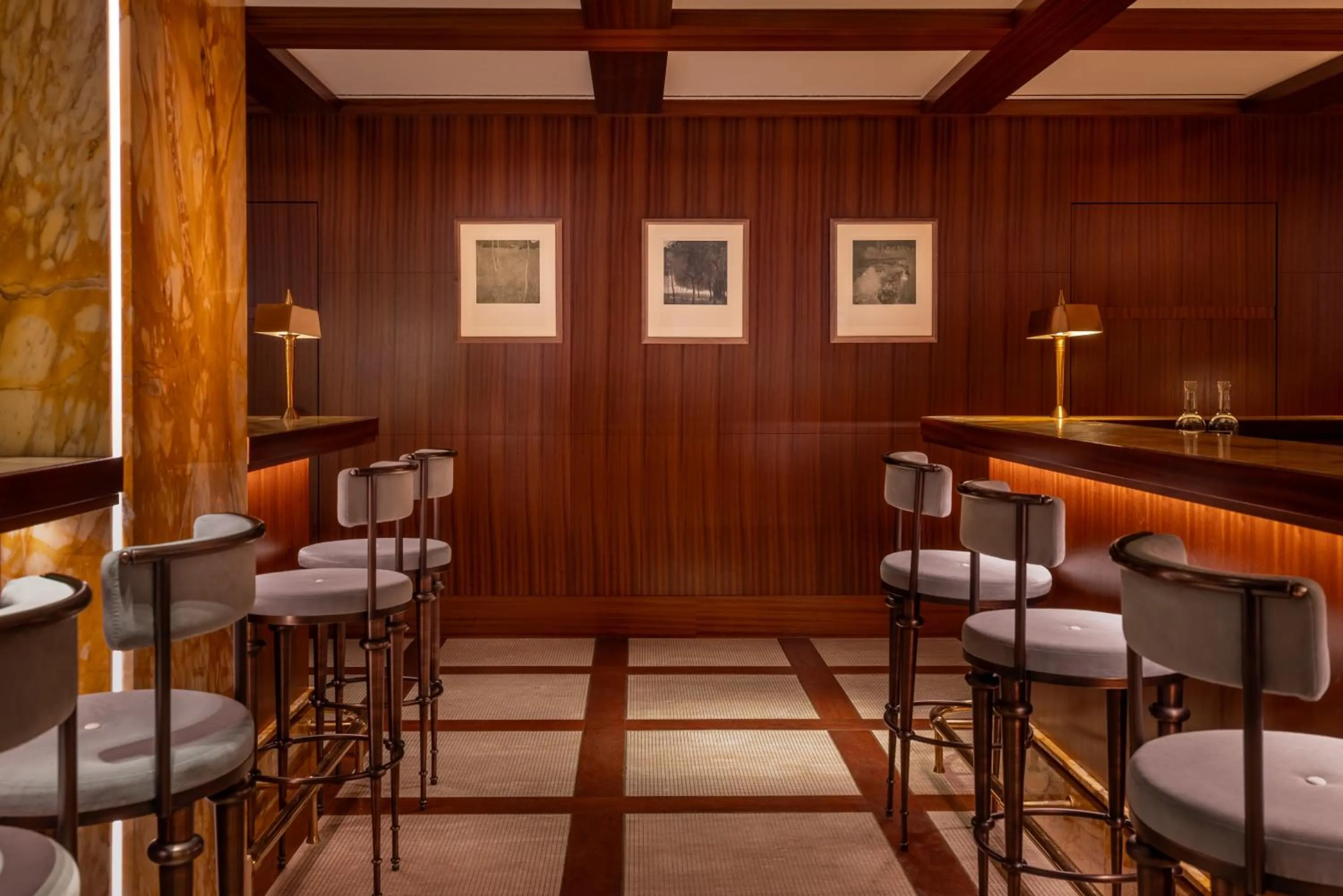 Restaurant/places to eat in Hôtel Des Grands Voyageurs