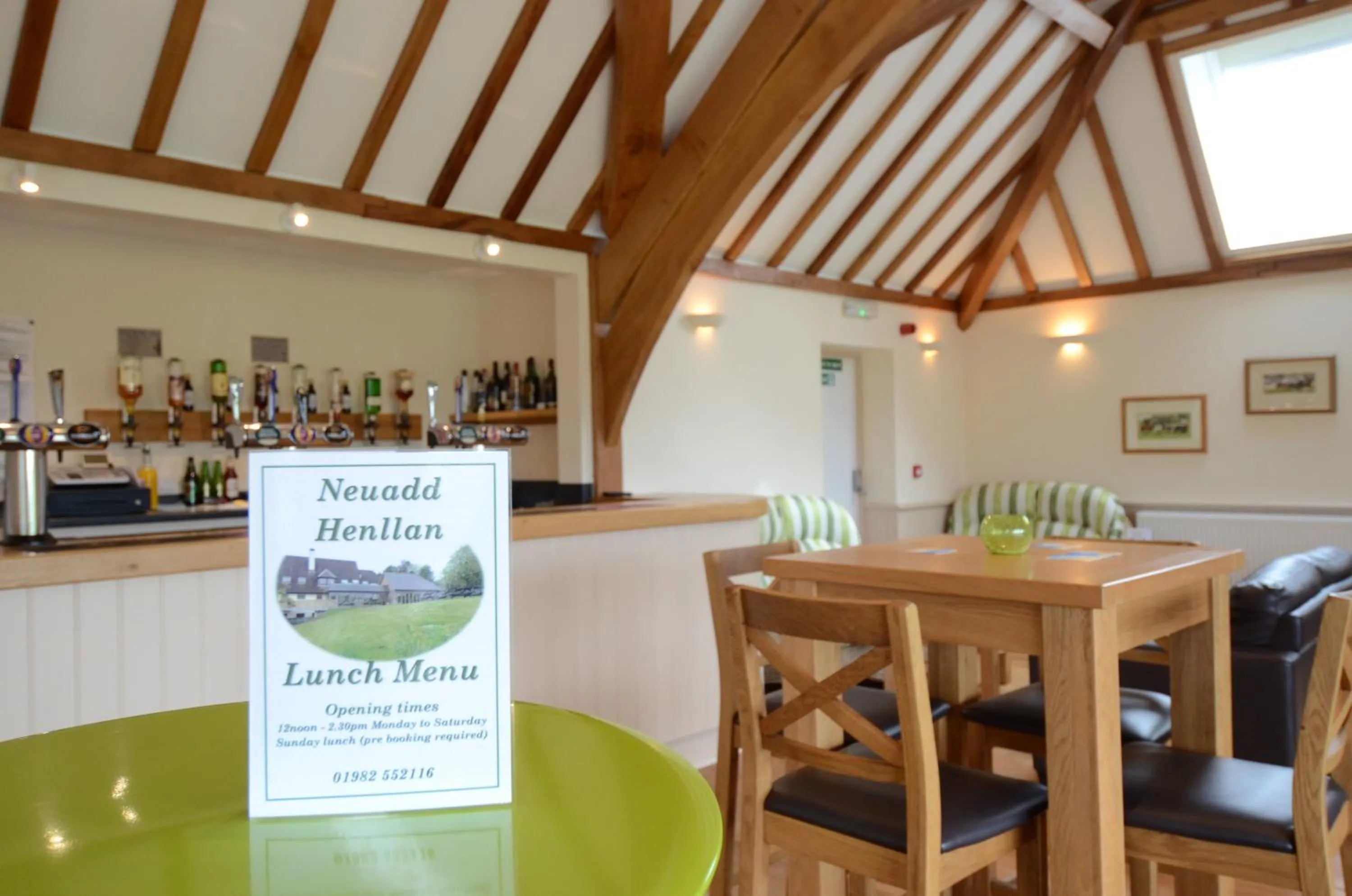 Neuadd Henllan Lodge