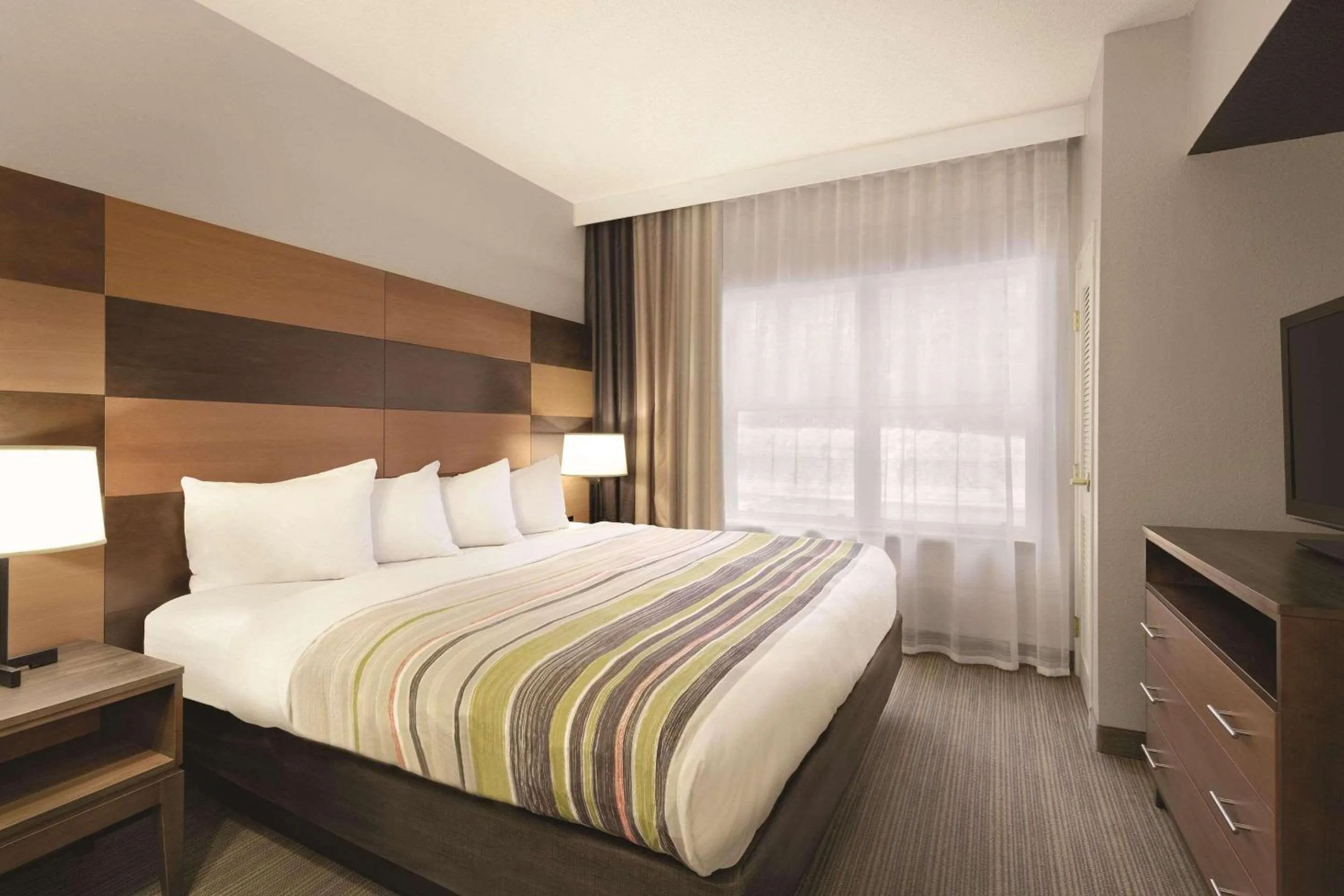 Bedroom, Bed in Country Inn & Suites by Radisson, Boone, NC