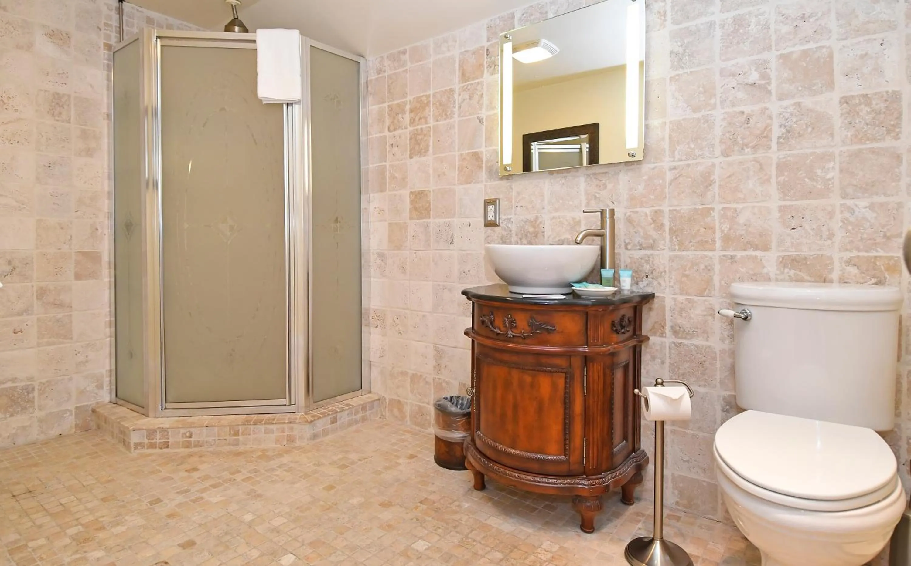 Bathroom in The Country Inn of Berkeley Springs