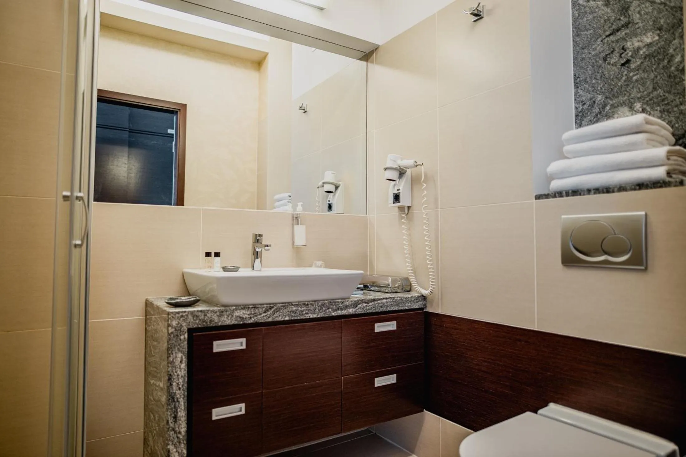 Shower in Platinum Ostróda