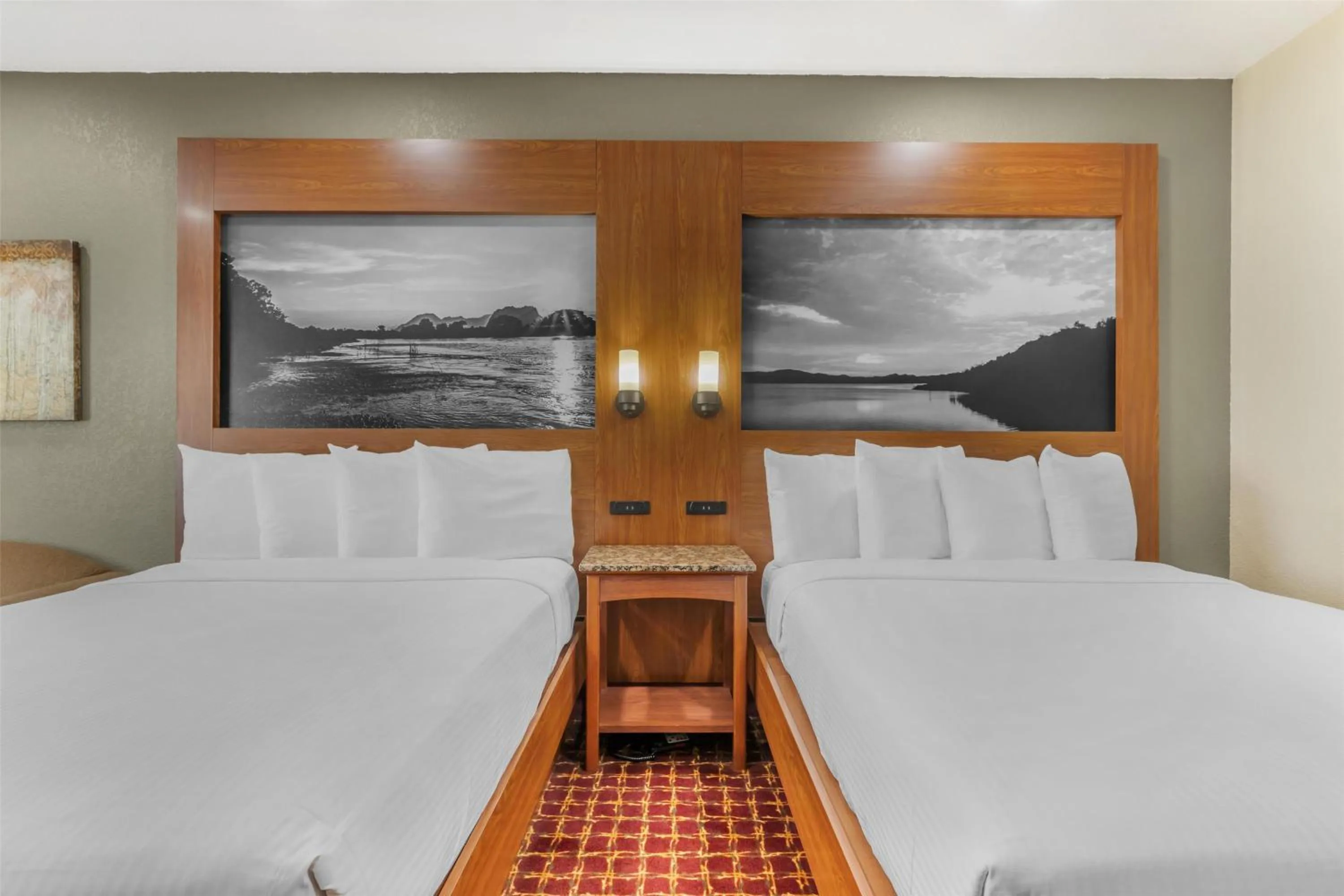 Bedroom, Bed in Best Western Plus Oklahoma City Yukon