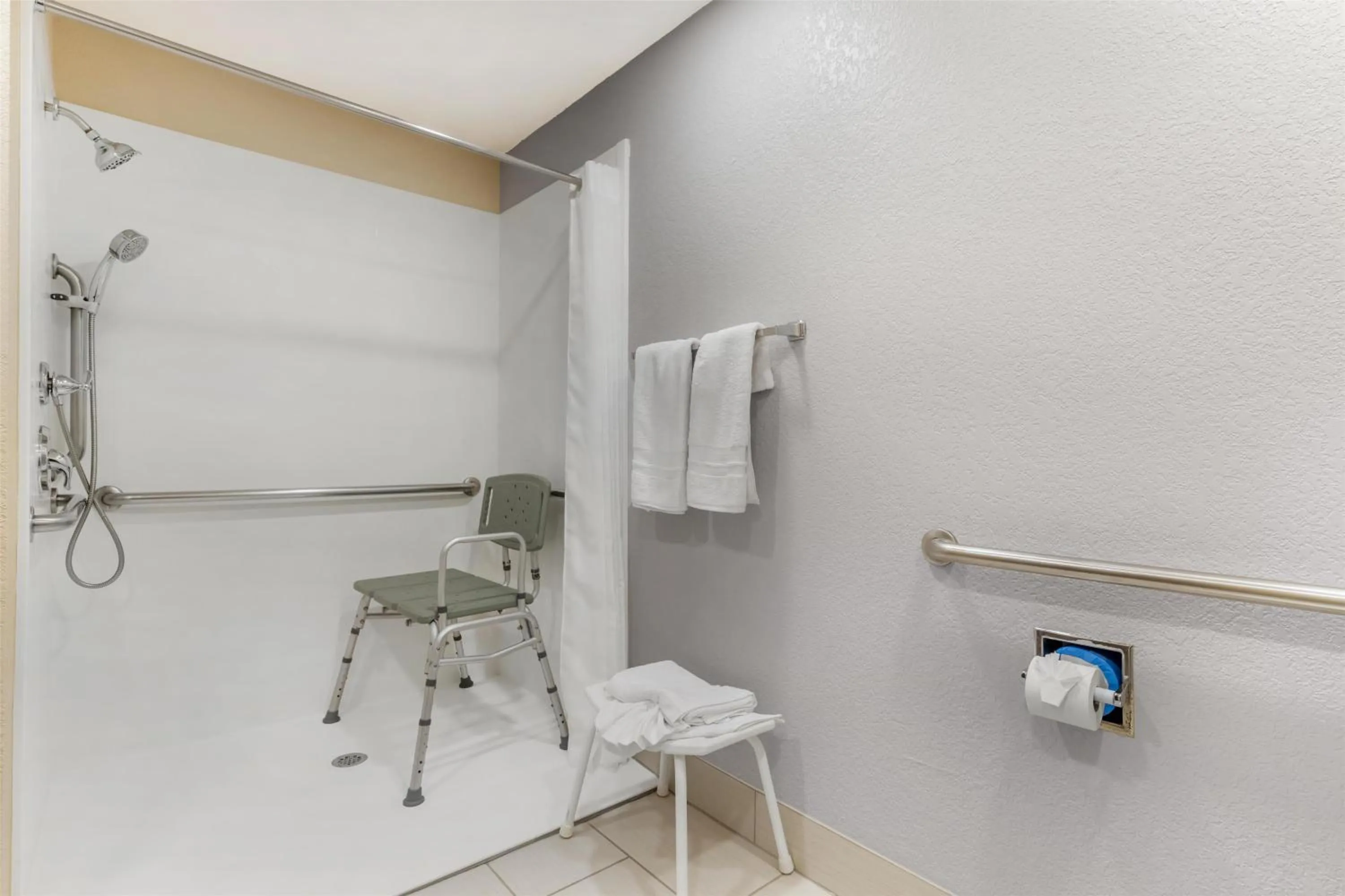 Bathroom in Best Western Plus Oklahoma City Yukon