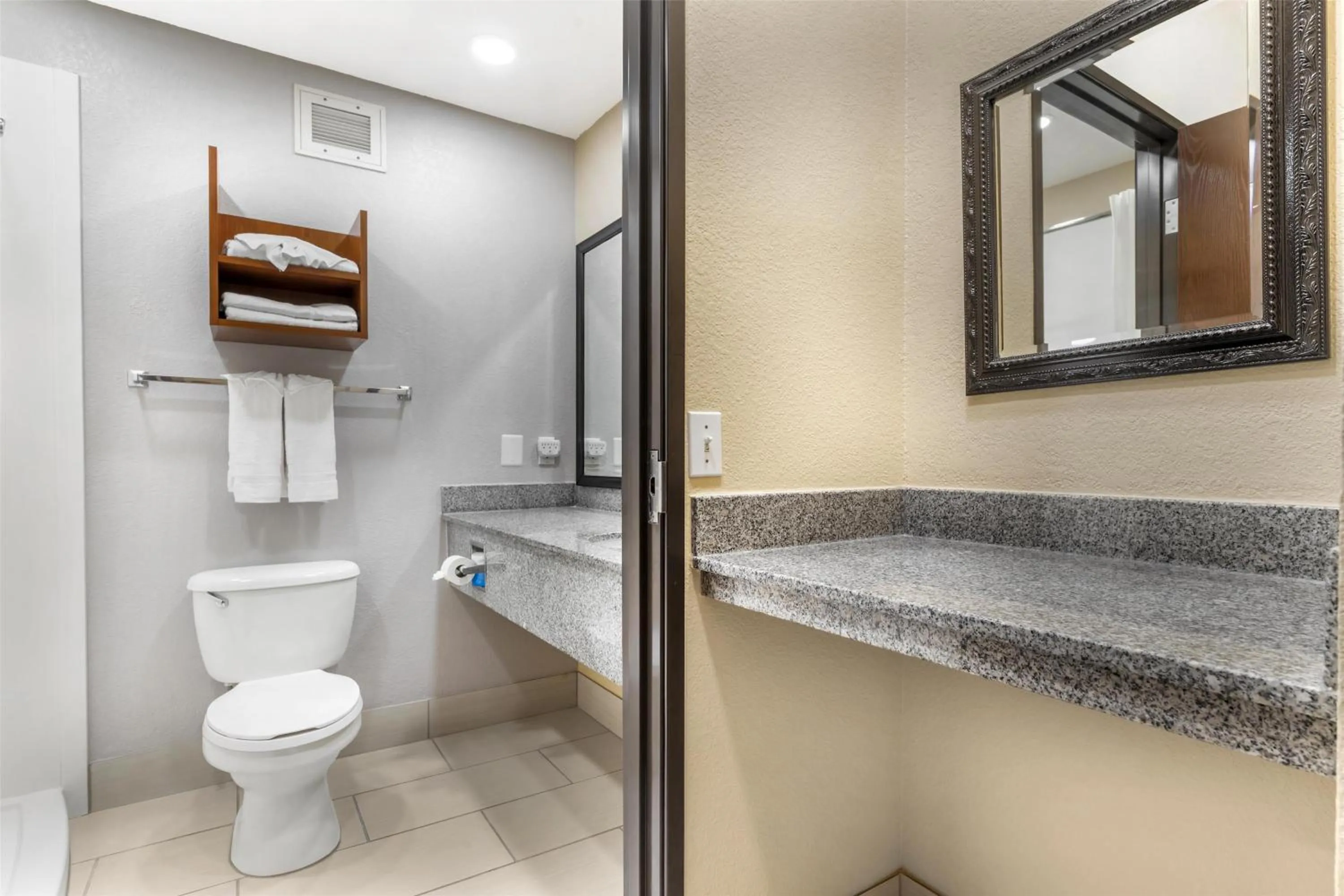 Bathroom in Best Western Plus Oklahoma City Yukon