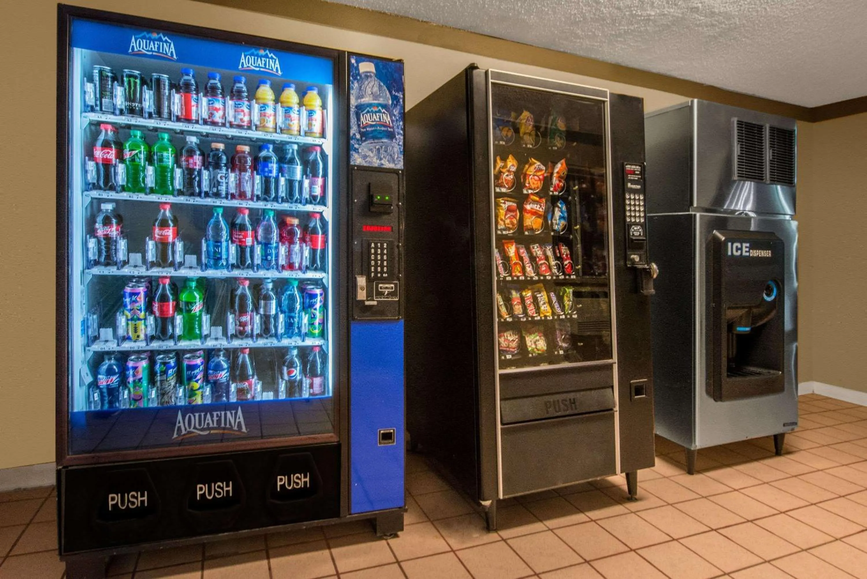 On site in Super 8 by Wyndham Grants