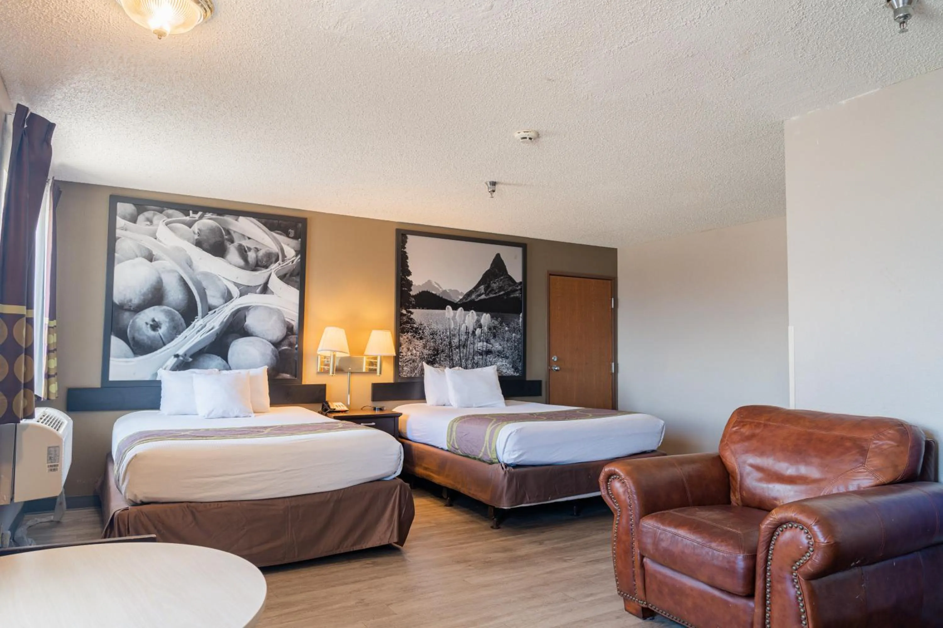 Bed in Super 8 by Wyndham Grants