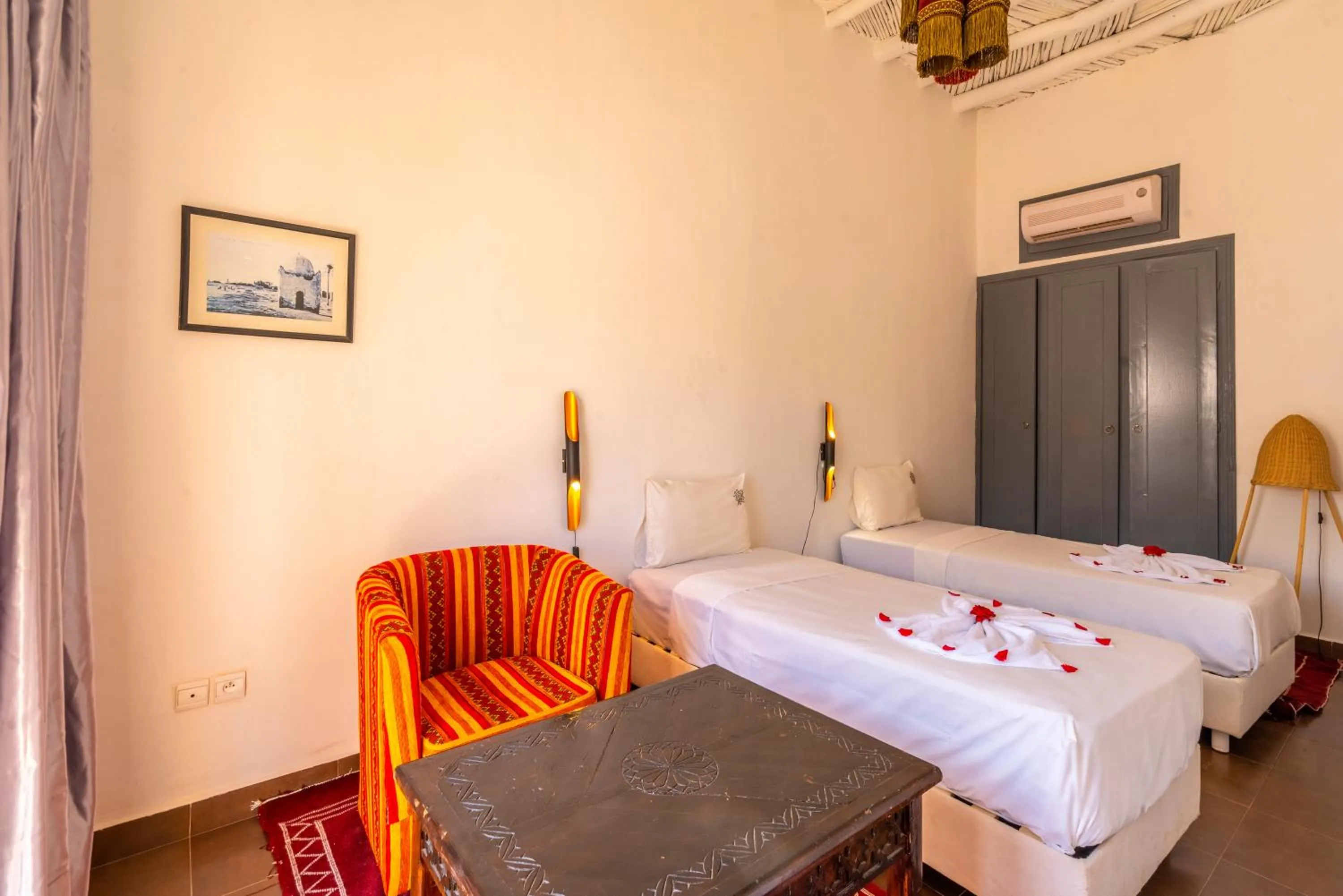 Bed in Taj Atlas Wellness Boutique Hôtel & Spa