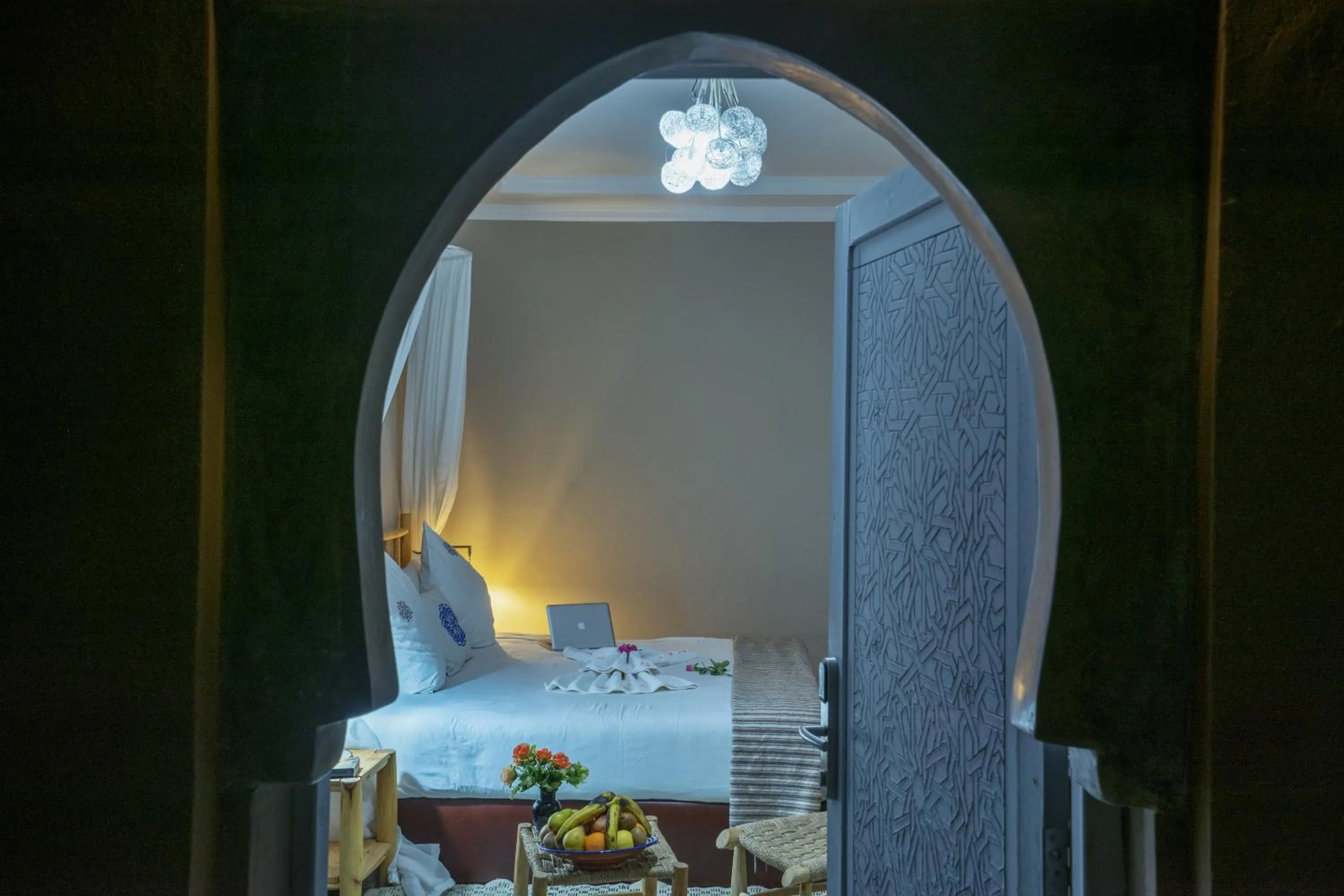 Bathroom, Bed in Taj Atlas Wellness Boutique Hôtel & Spa