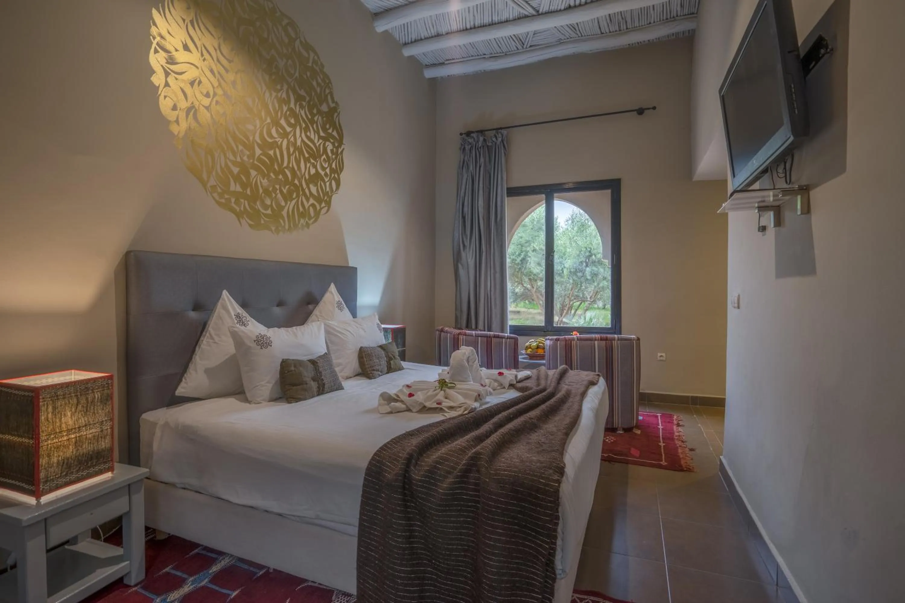 Bed in Taj Atlas Wellness Boutique Hôtel & Spa