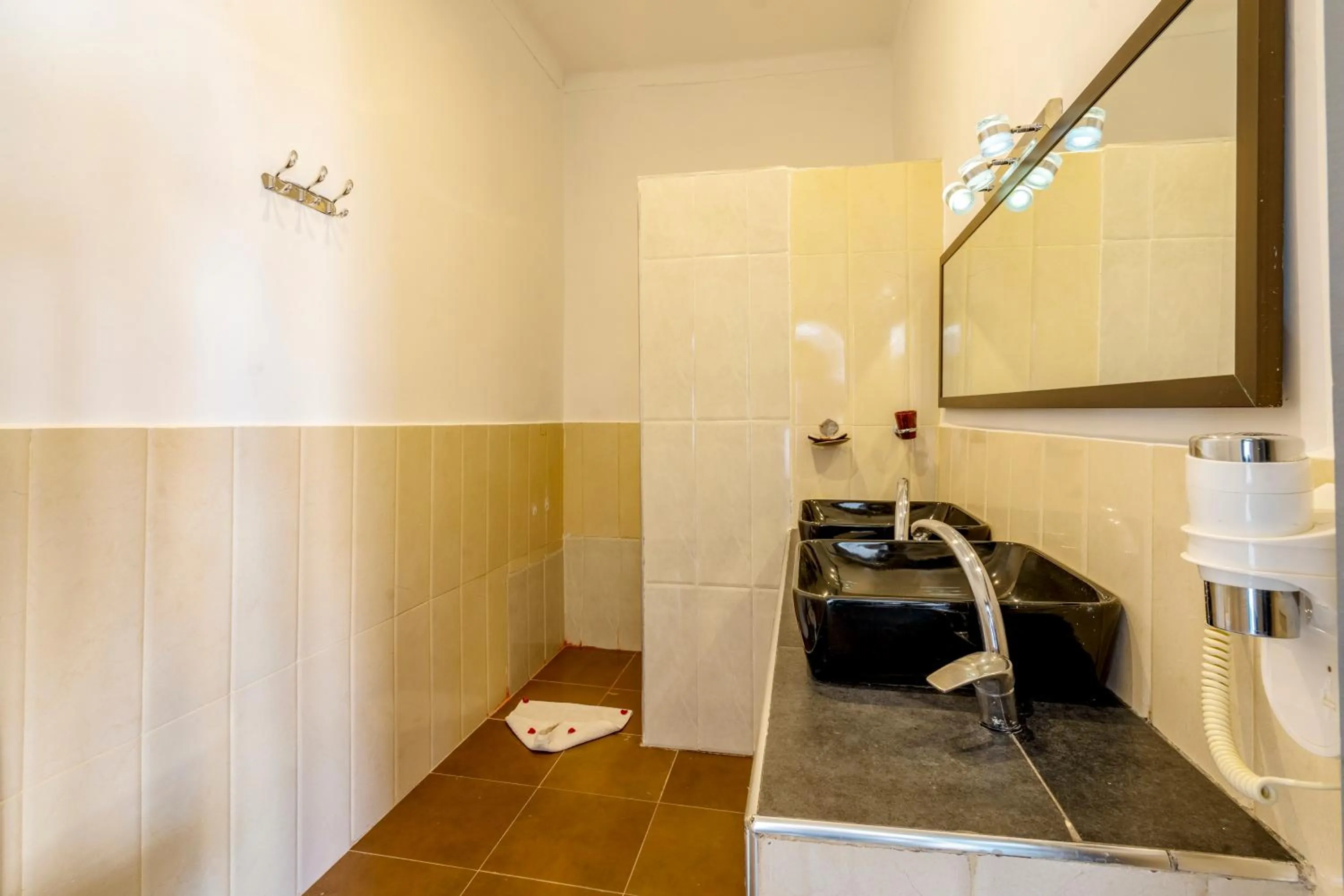 Shower in Taj Atlas Wellness Boutique Hôtel & Spa