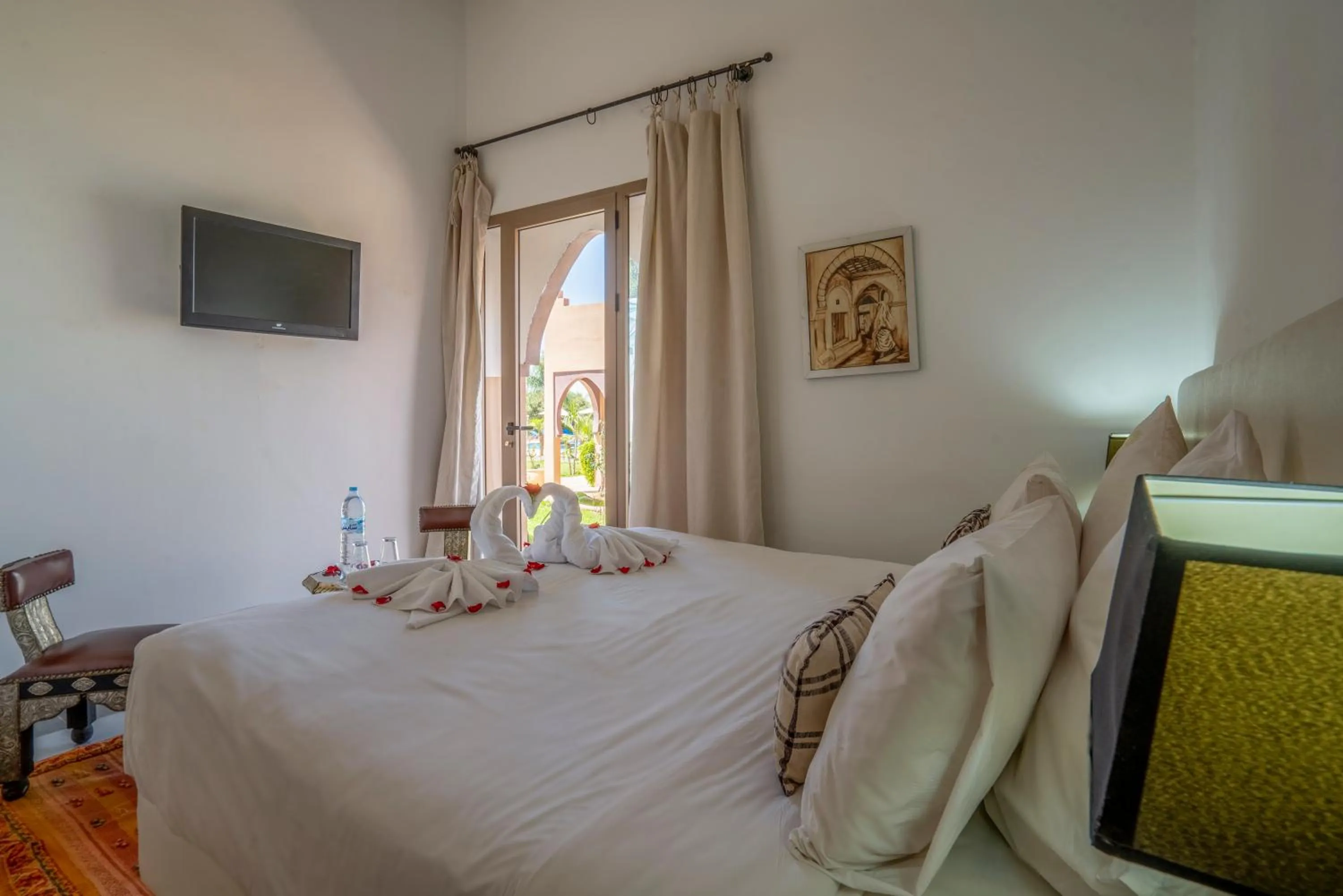 Bed in Taj Atlas Wellness Boutique Hôtel & Spa