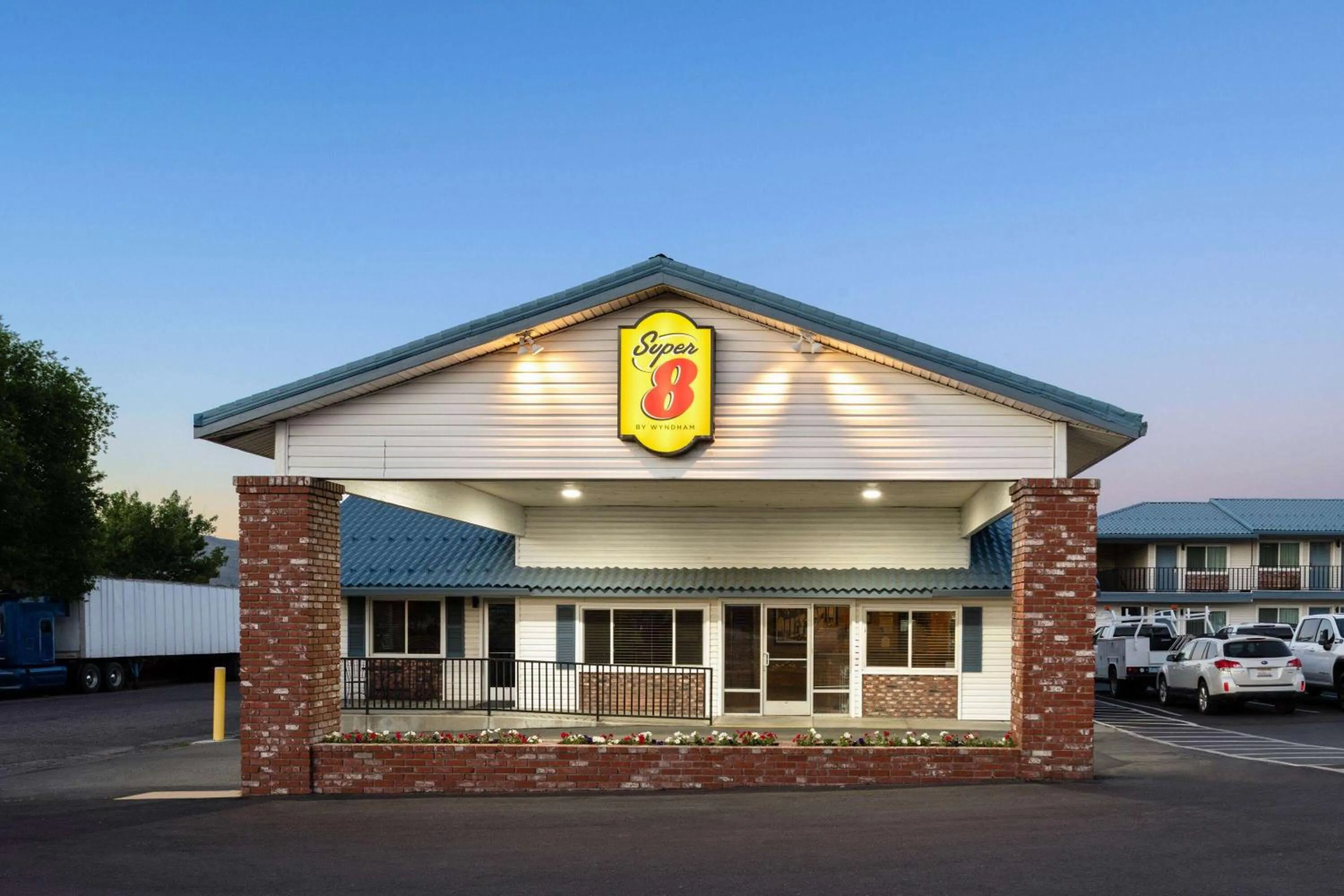 Property building in Super 8 by Wyndham Susanville