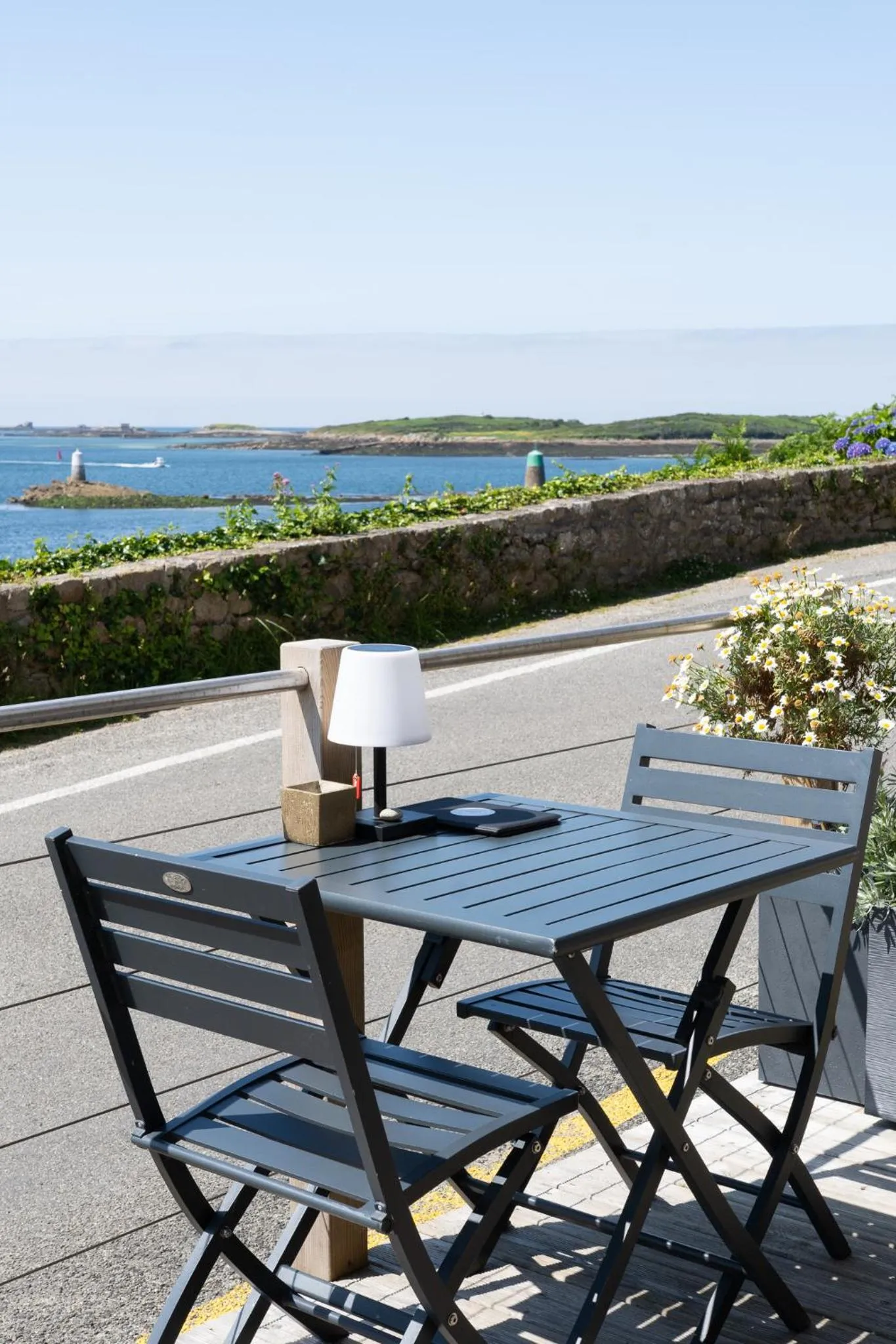 Patio in Hôtel La Baie des Anges, son SPA marin & sa piscine couverte et chauffée