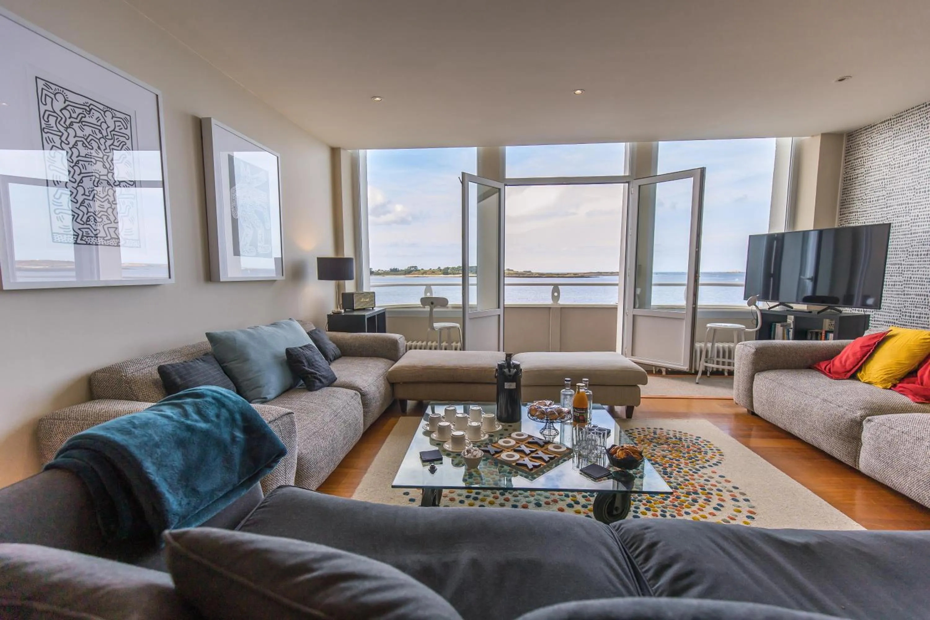 Sea view in Hôtel La Baie des Anges, son SPA marin & sa piscine couverte et chauffée