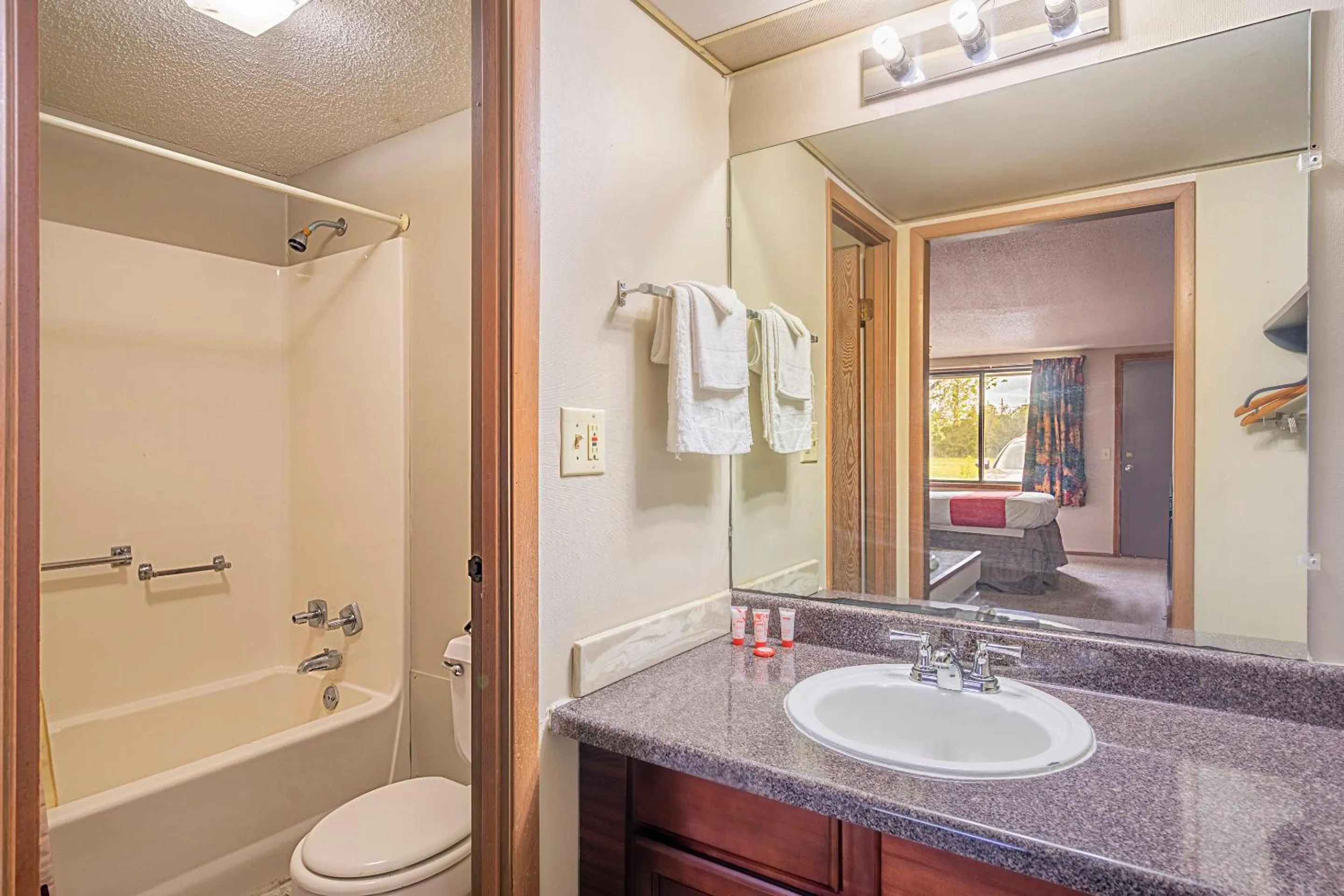 Bathroom in OYO Hotel Daleville AL Hwy 84