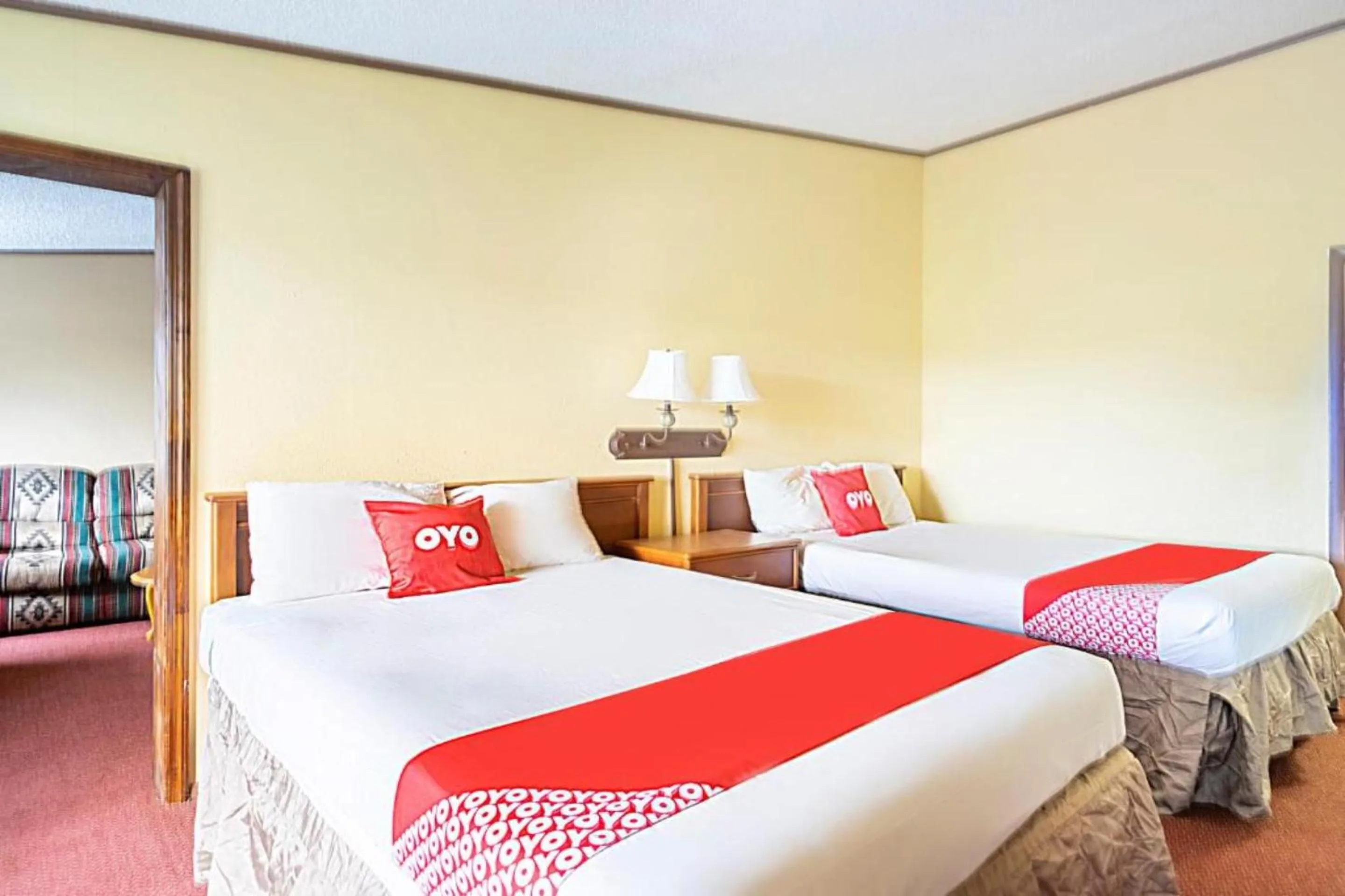 Bedroom, Bed in OYO Hotel Daleville AL Hwy 84