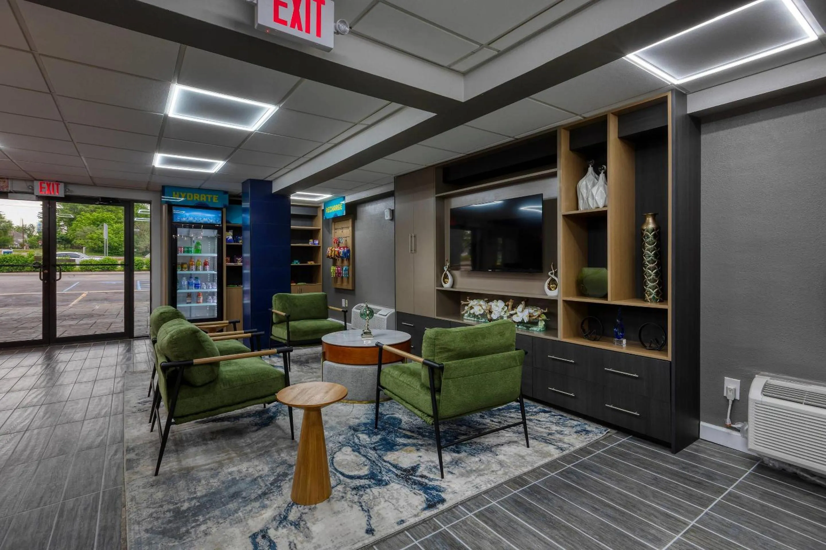 Lobby or reception in Clarion Pointe Decatur Downtown