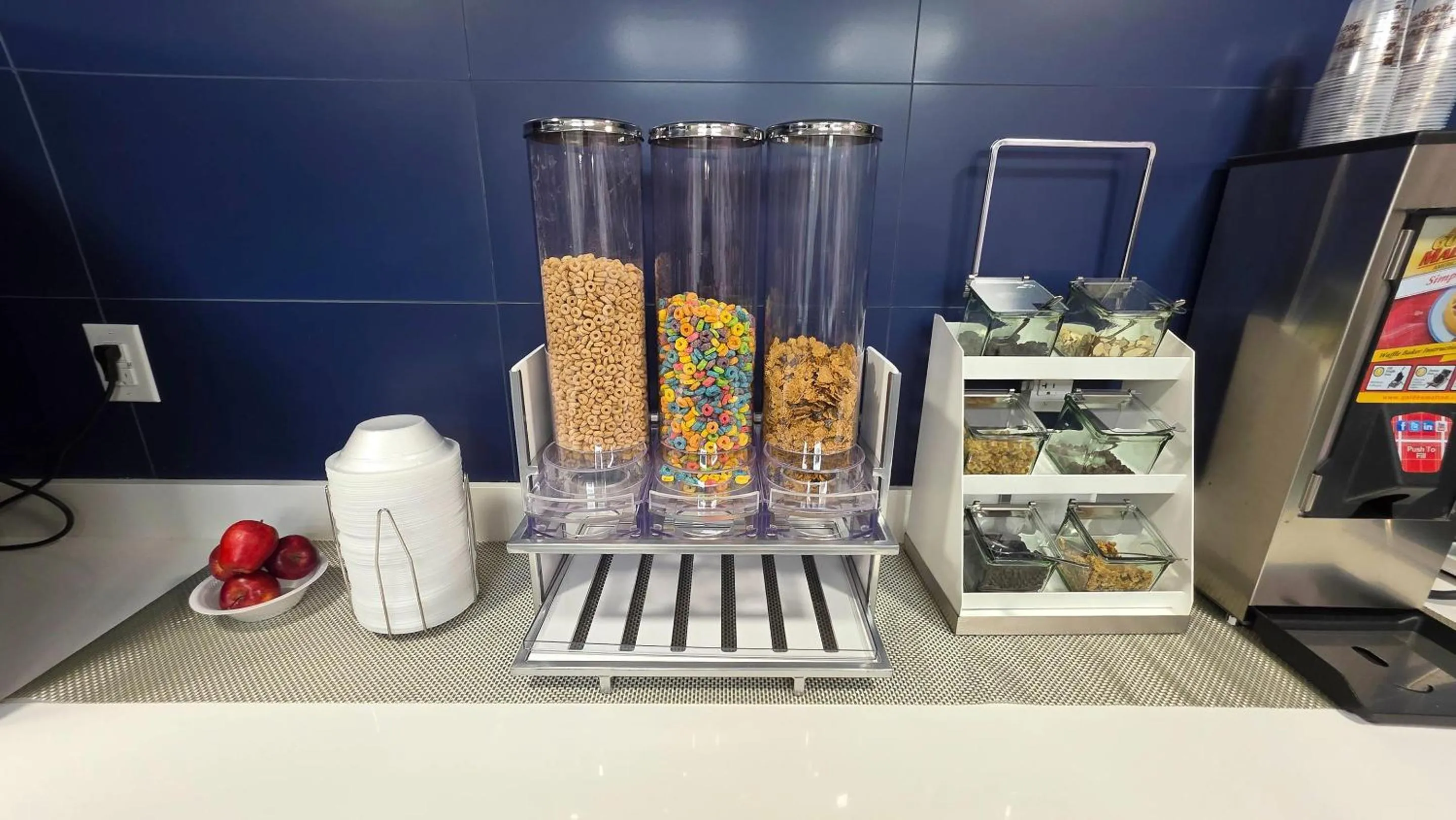 Breakfast in Clarion Pointe Decatur Downtown