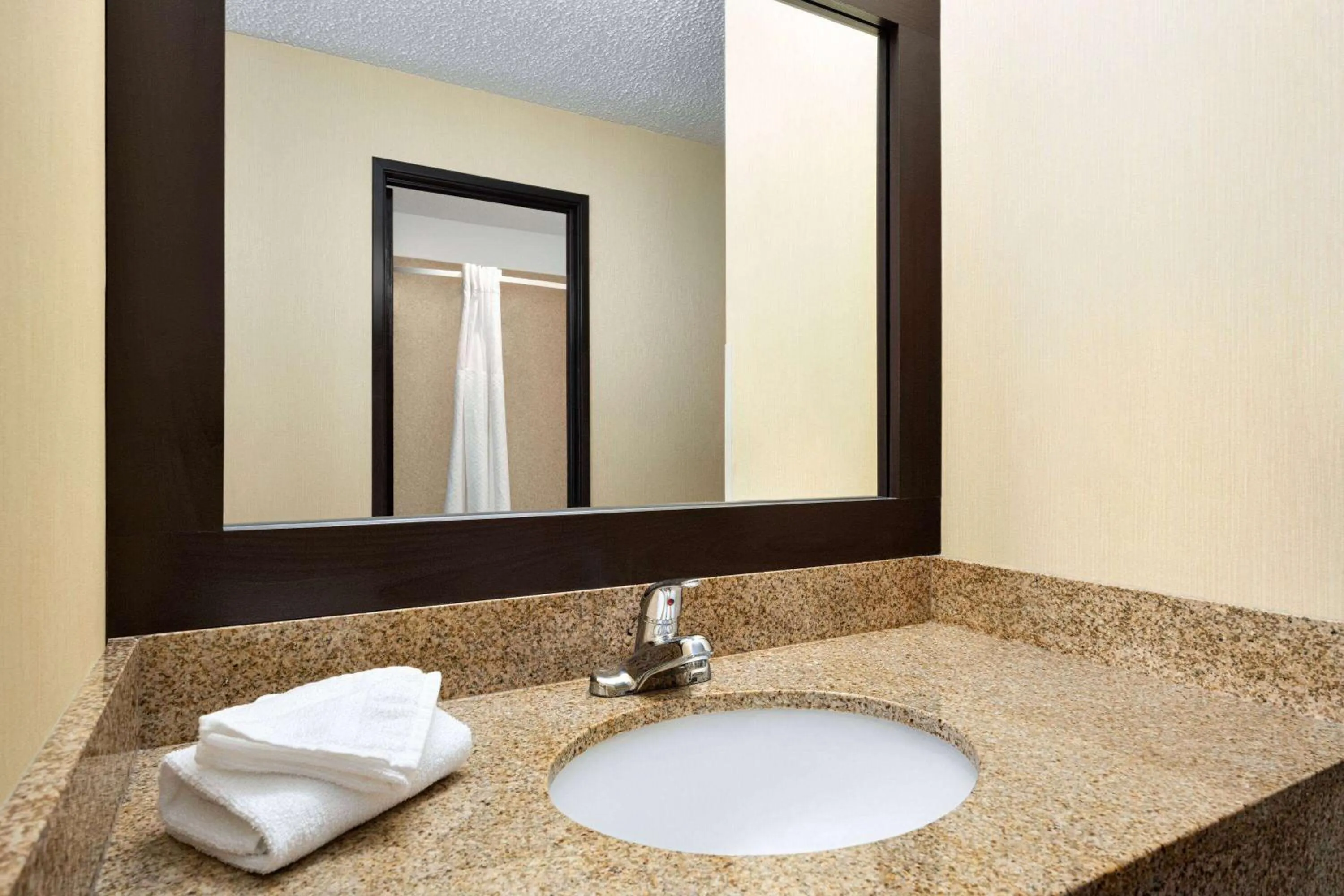 Bathroom in Days Inn by Wyndham Carbondale