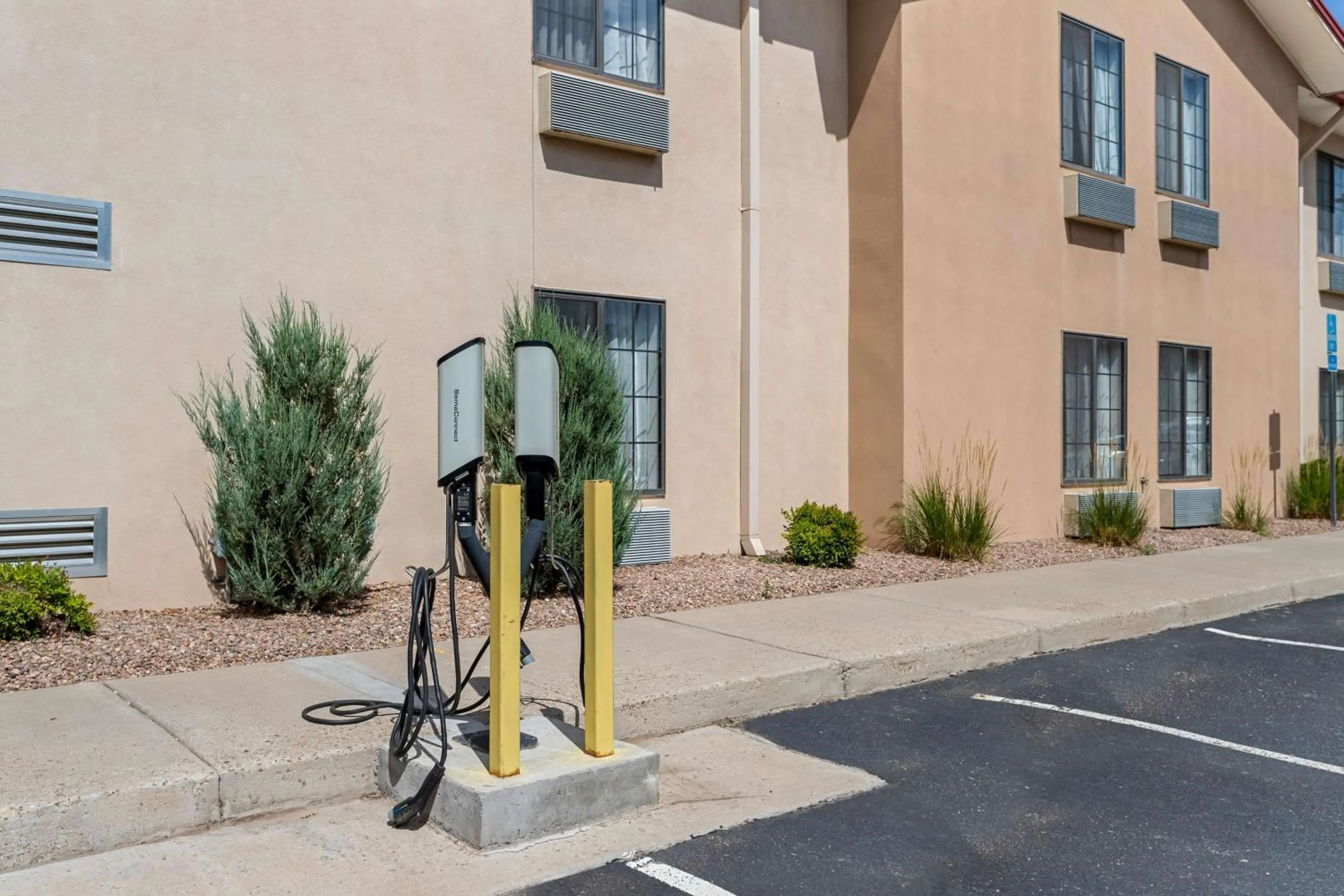 Property building in Best Western Moriarty Heritage Inn