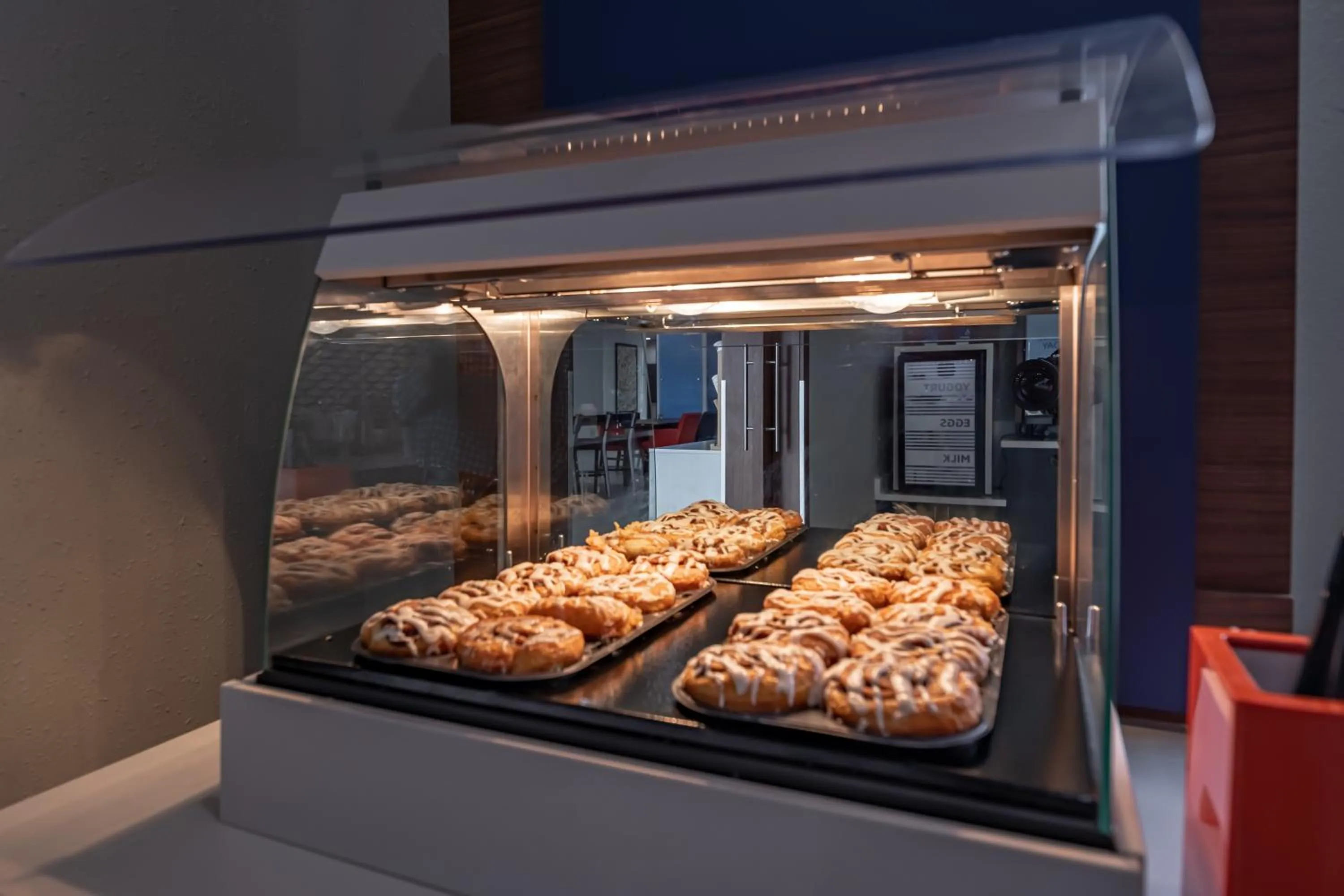 Breakfast in Holiday Inn Express & Suites N Waco Area - West by IHG