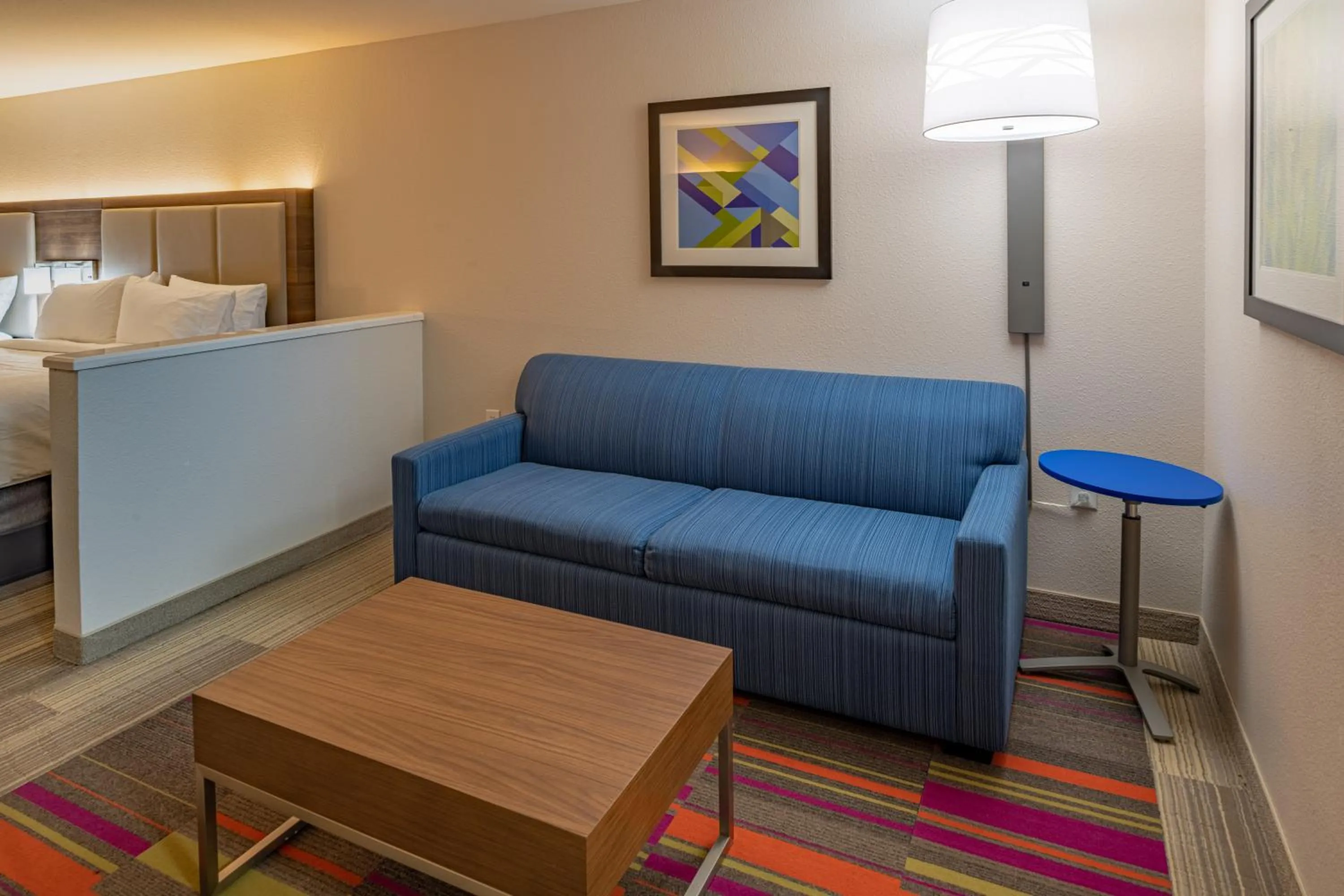 Holiday Inn Express & Suites N Waco Area - West by IHG