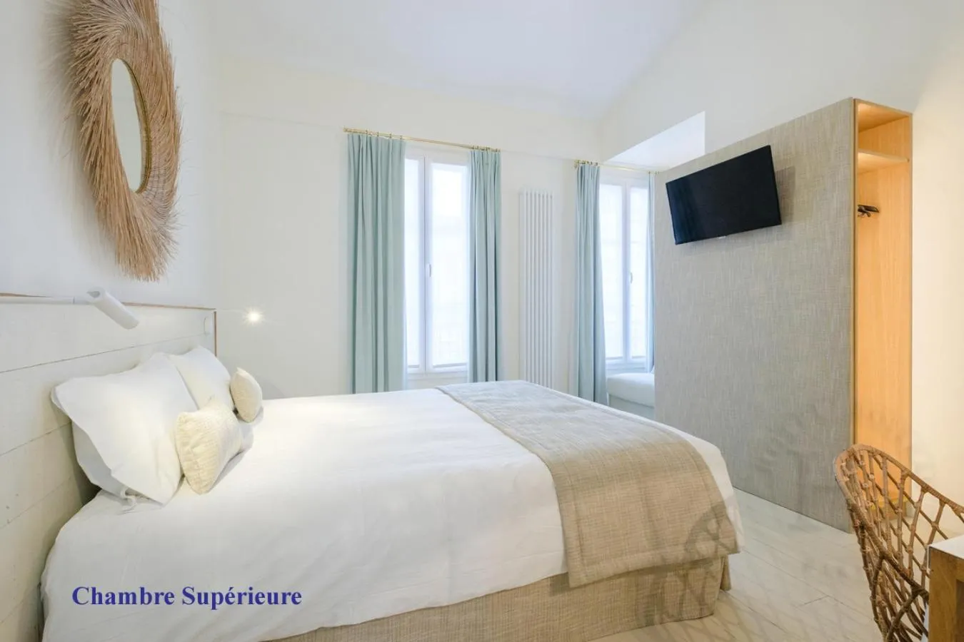 Photo of the whole room, Bed in Hotel Boileau