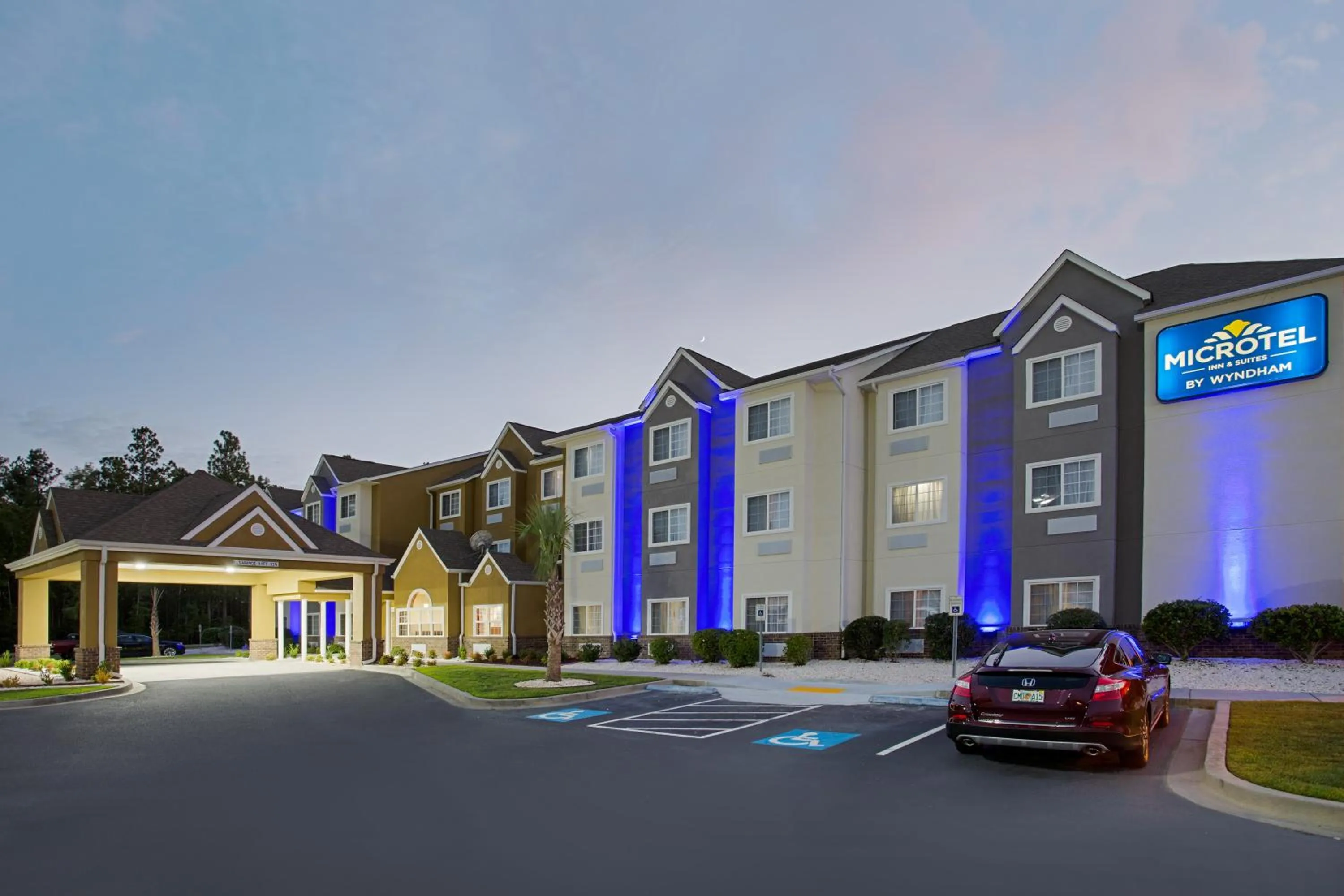 Property building in Microtel Inn & Suites by Wyndham Walterboro