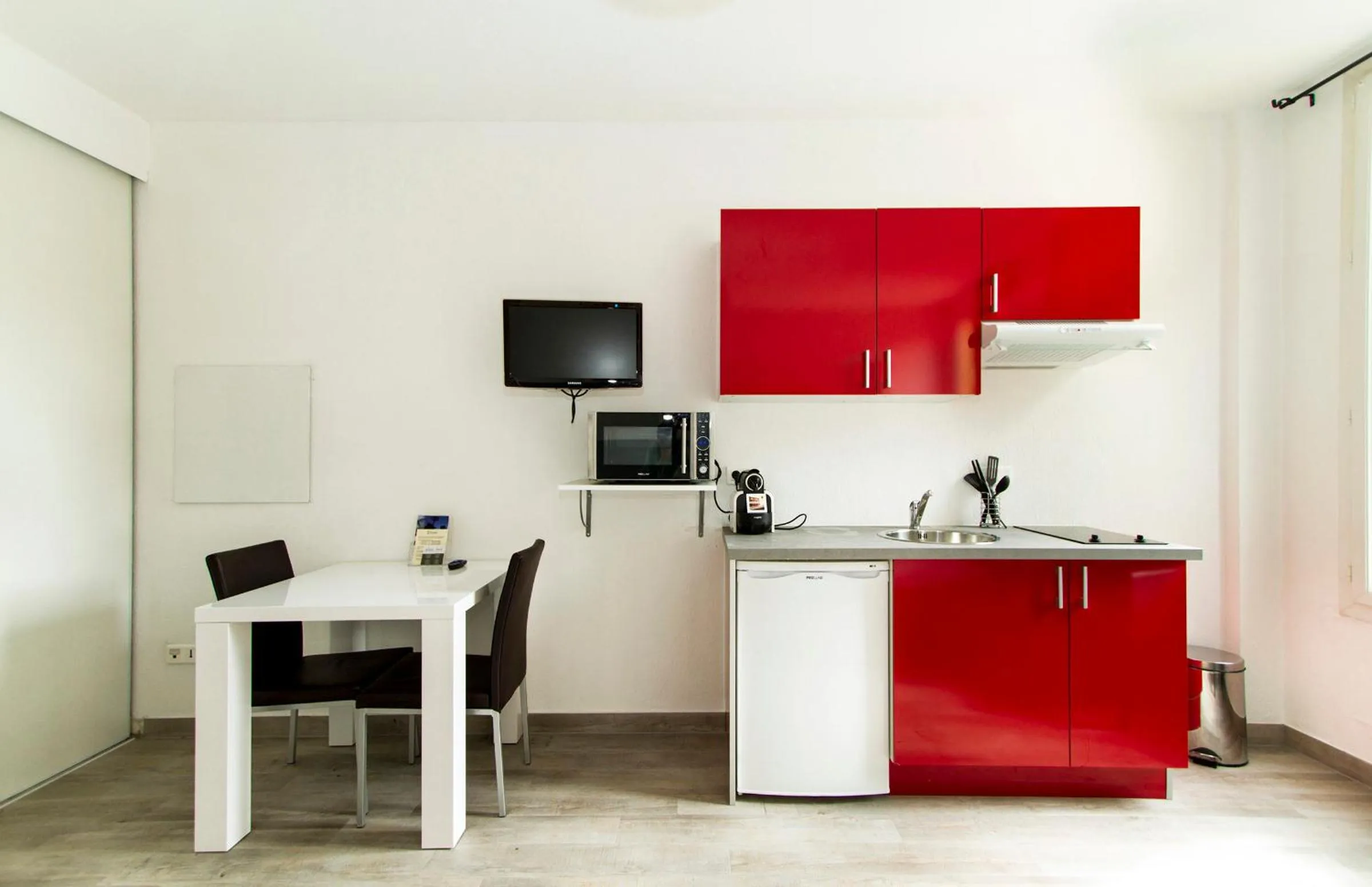 Kitchen or kitchenette in Florella République Apartment