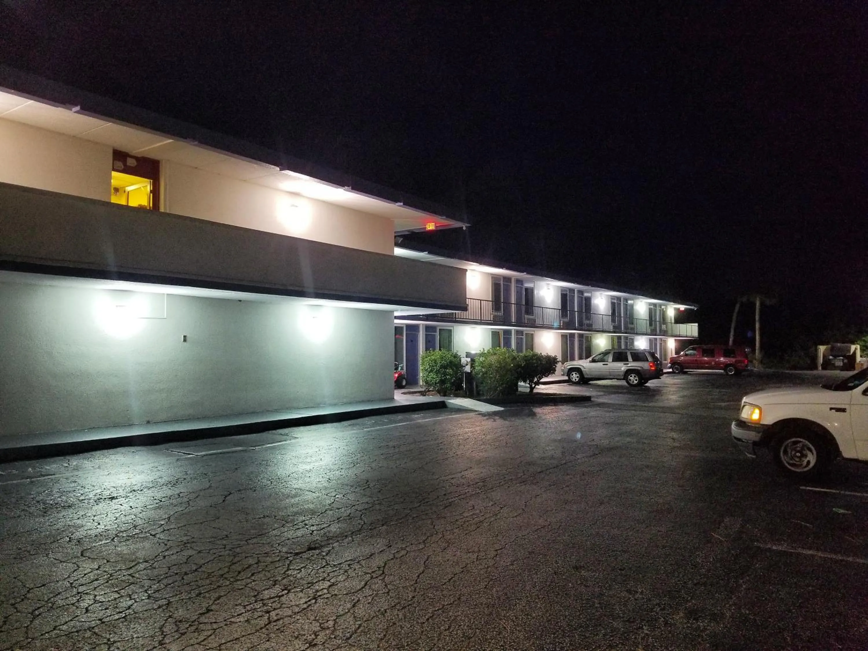 Facade/entrance in Econo Inn - Ormond Beach