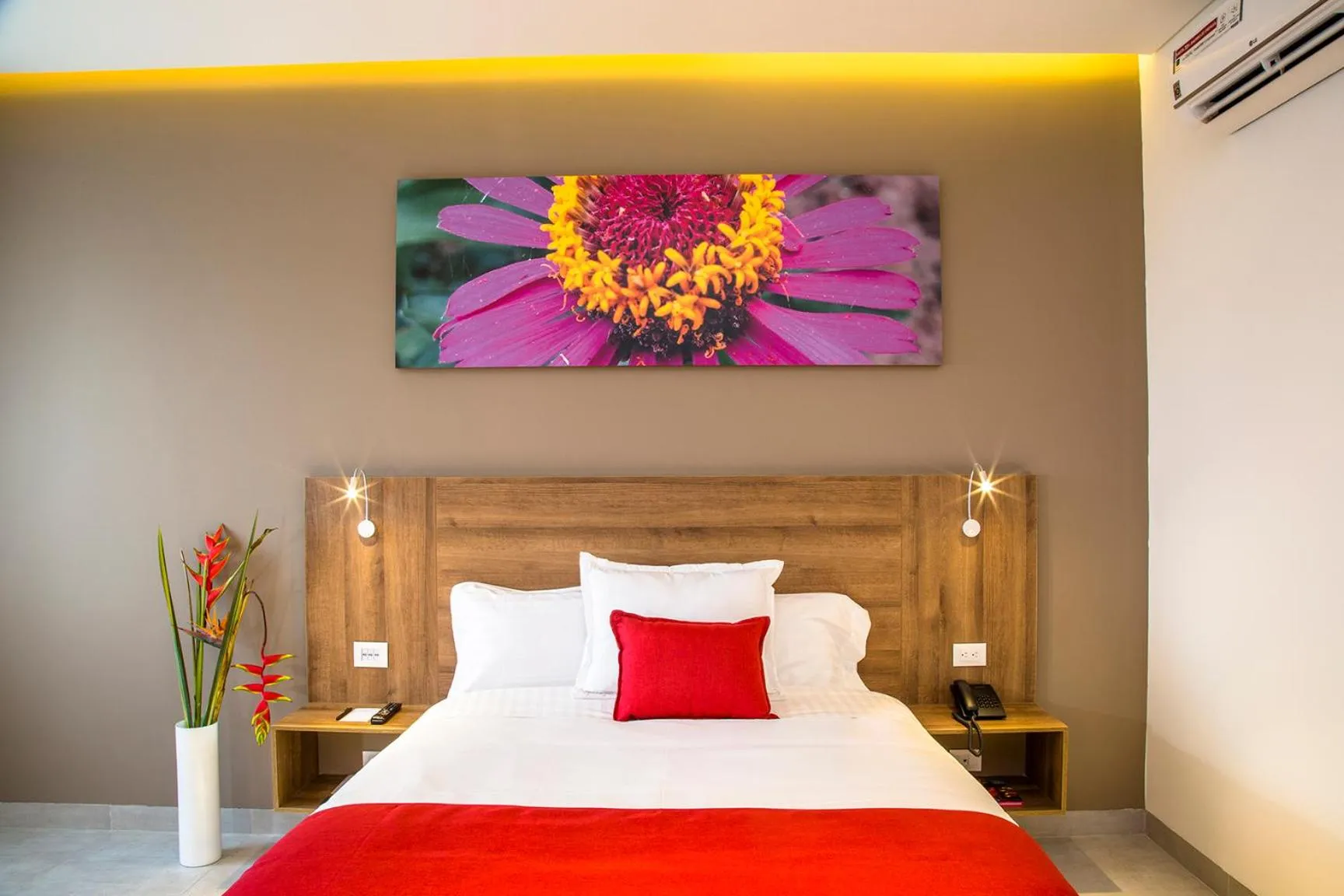 Bed in Hotel Pance 122 Wellness Spa