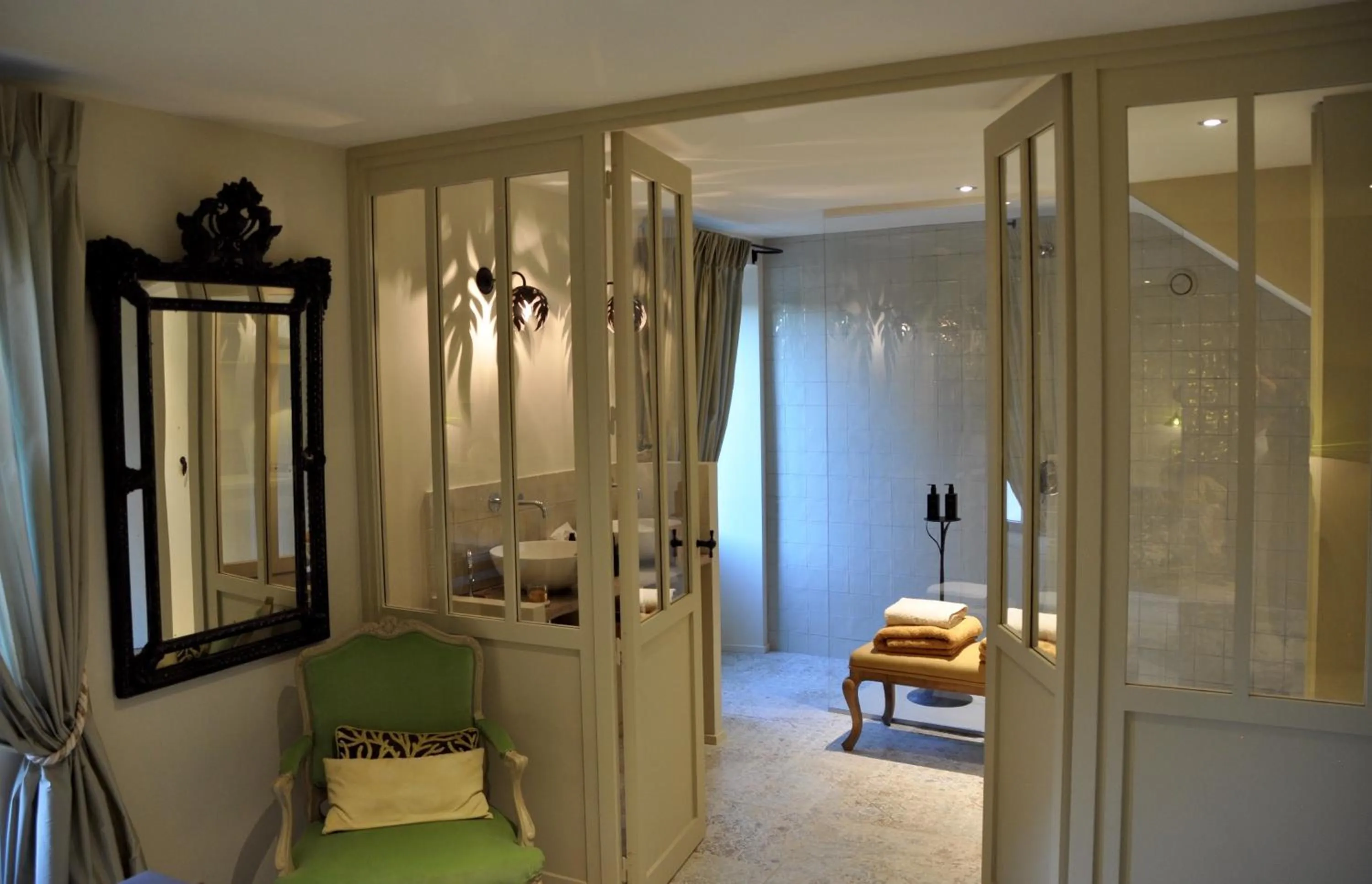 Bathroom in Provence Km28