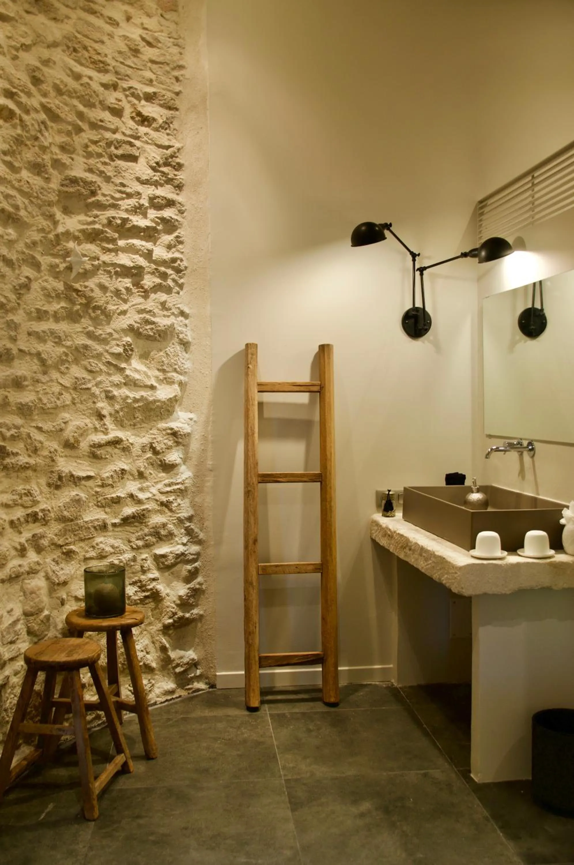 Bathroom in Provence Km28