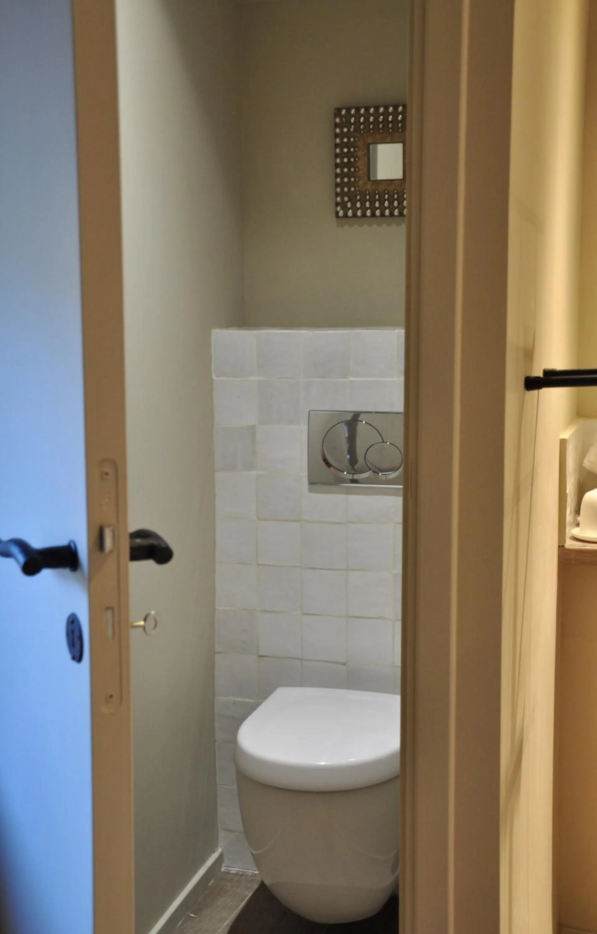 Toilet in Provence Km28