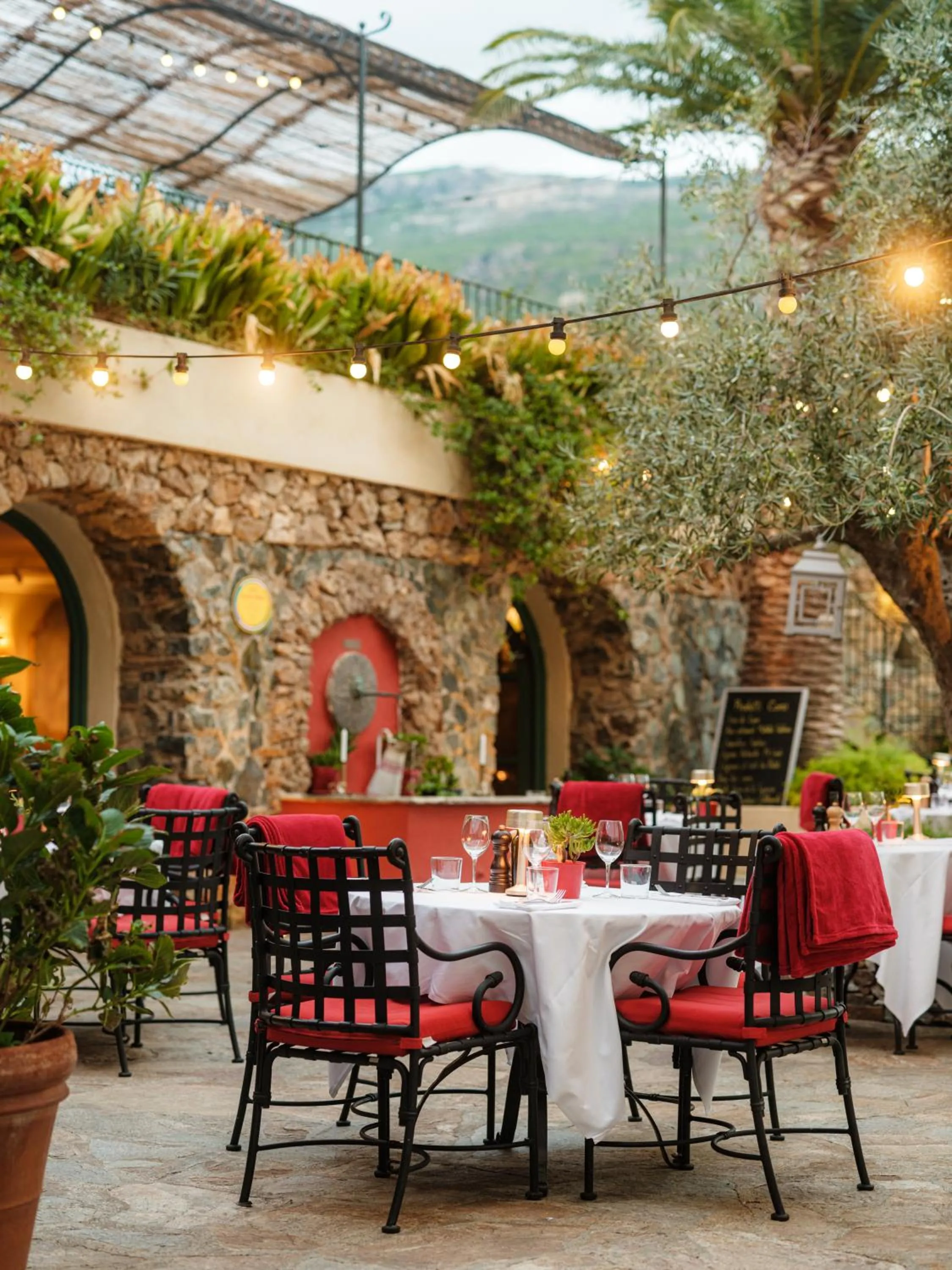Patio in Demeure Castel Brando Hôtel & Spa