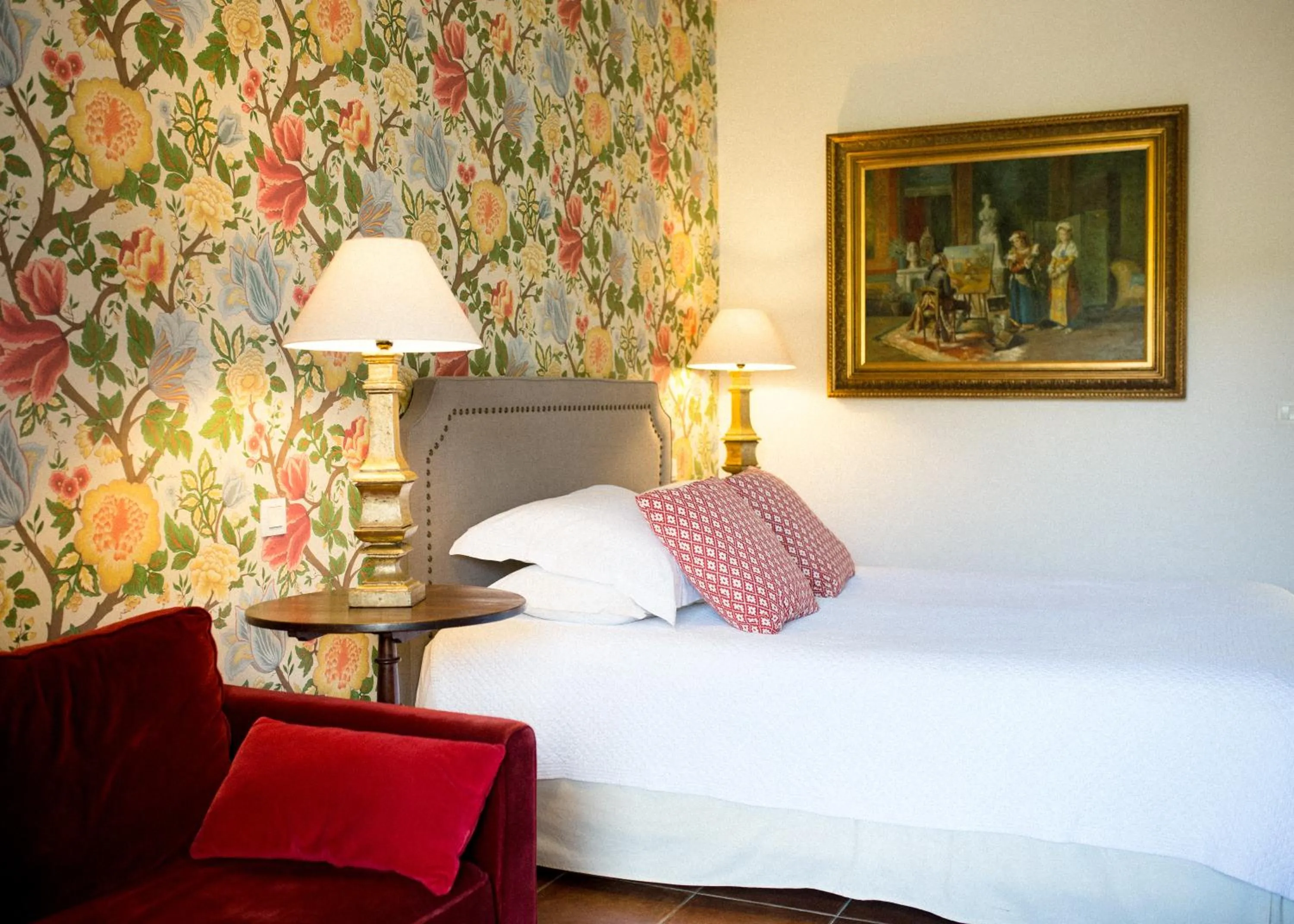 Photo of the whole room, Bed in Demeure Castel Brando Hôtel & Spa