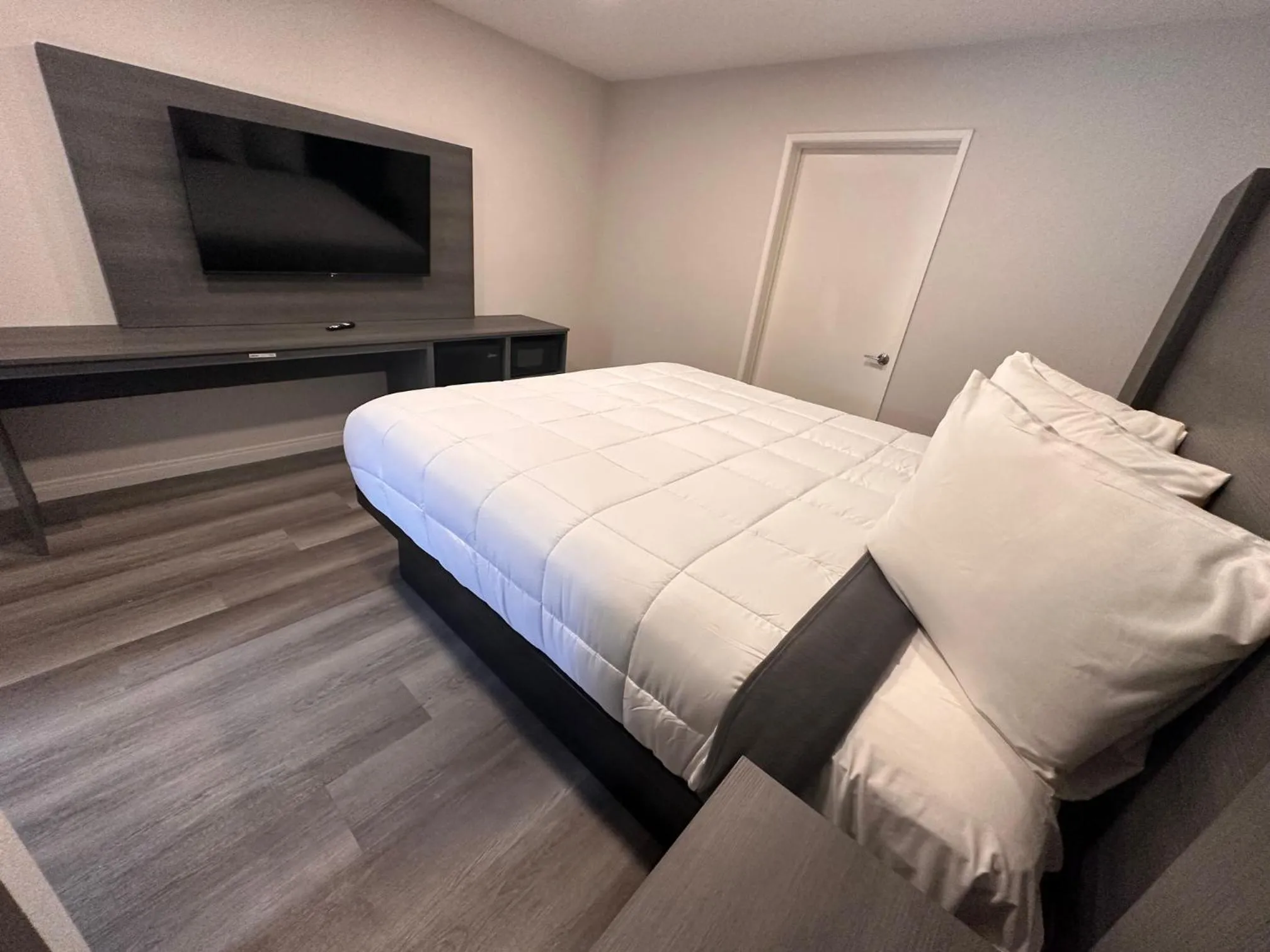 TV and multimedia, Bed in Five Star Inn