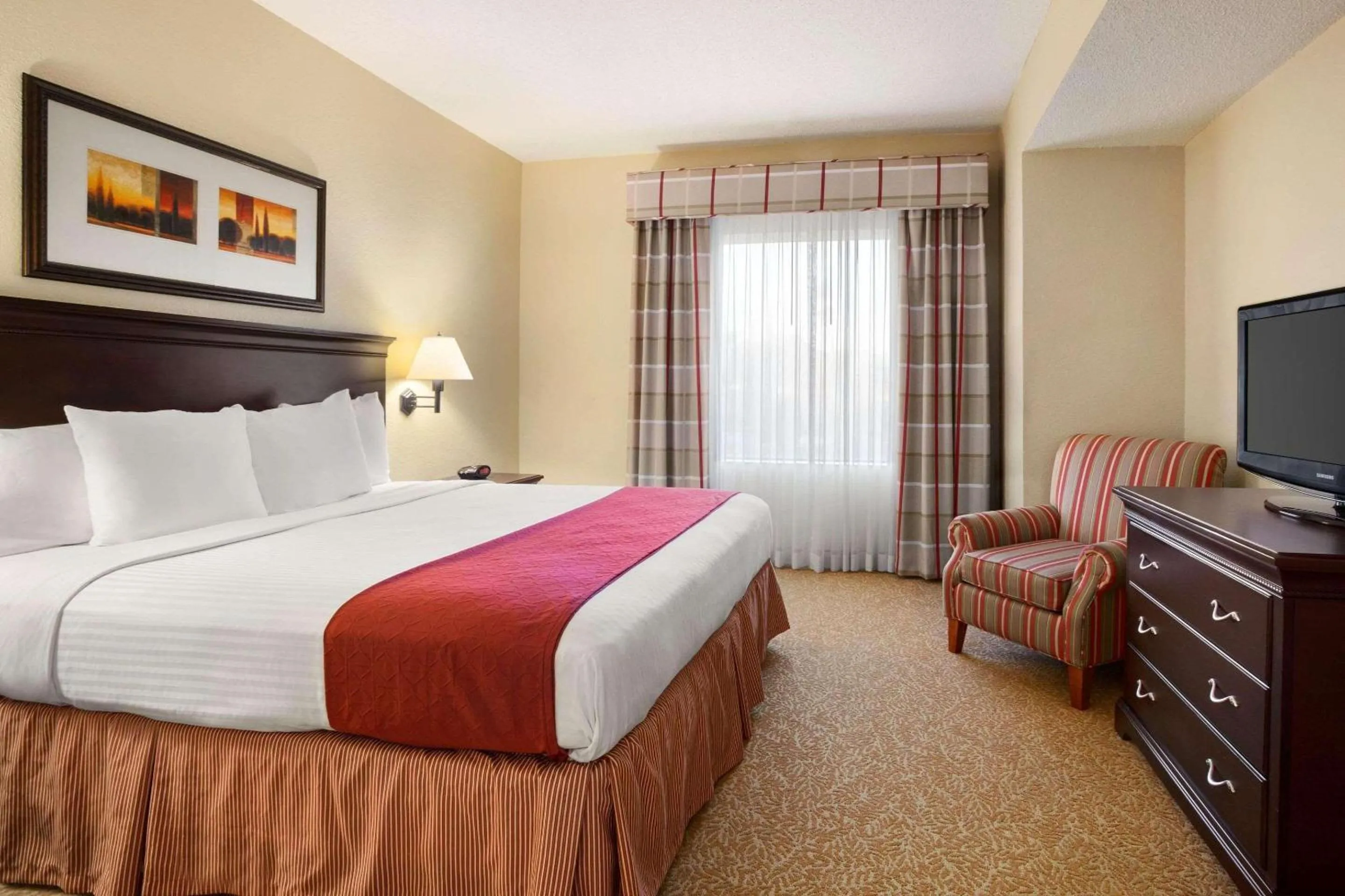 Bedroom, Bed in Country Inn & Suites by Radisson, Albany, GA