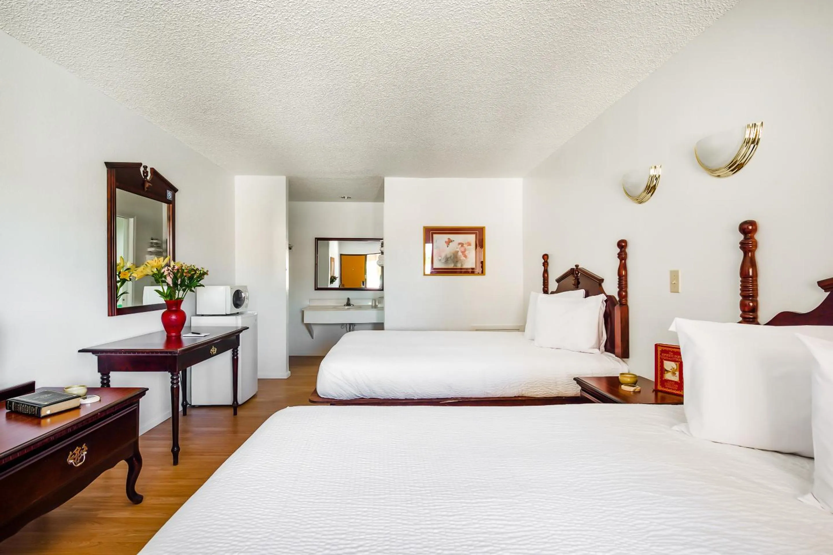 Photo of the whole room, Bed in OYO Hotel Groesbeck