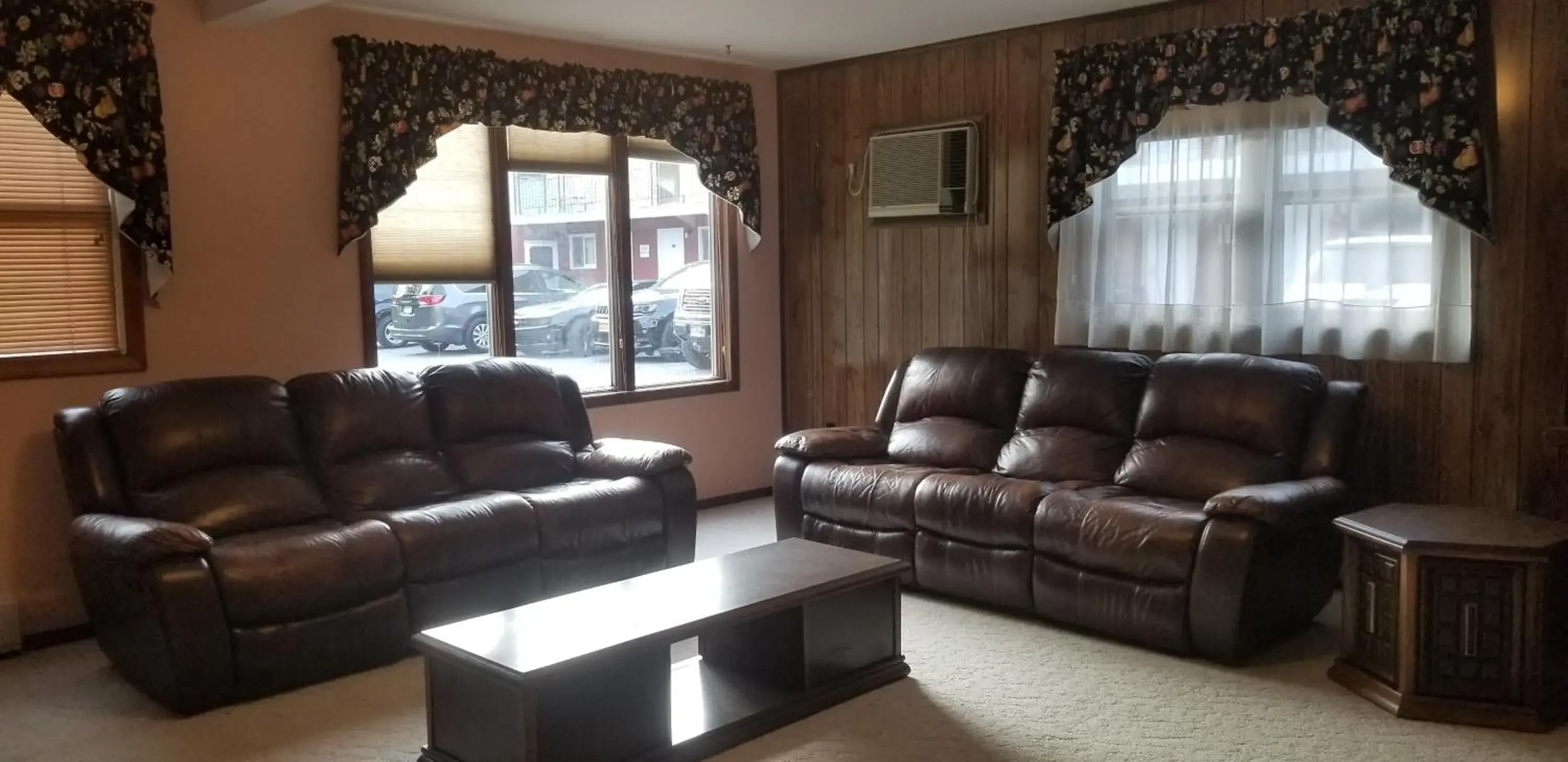 Three-Bedroom House in Red Ranch Inn Three-Bedroom House in Red Ranch Inn