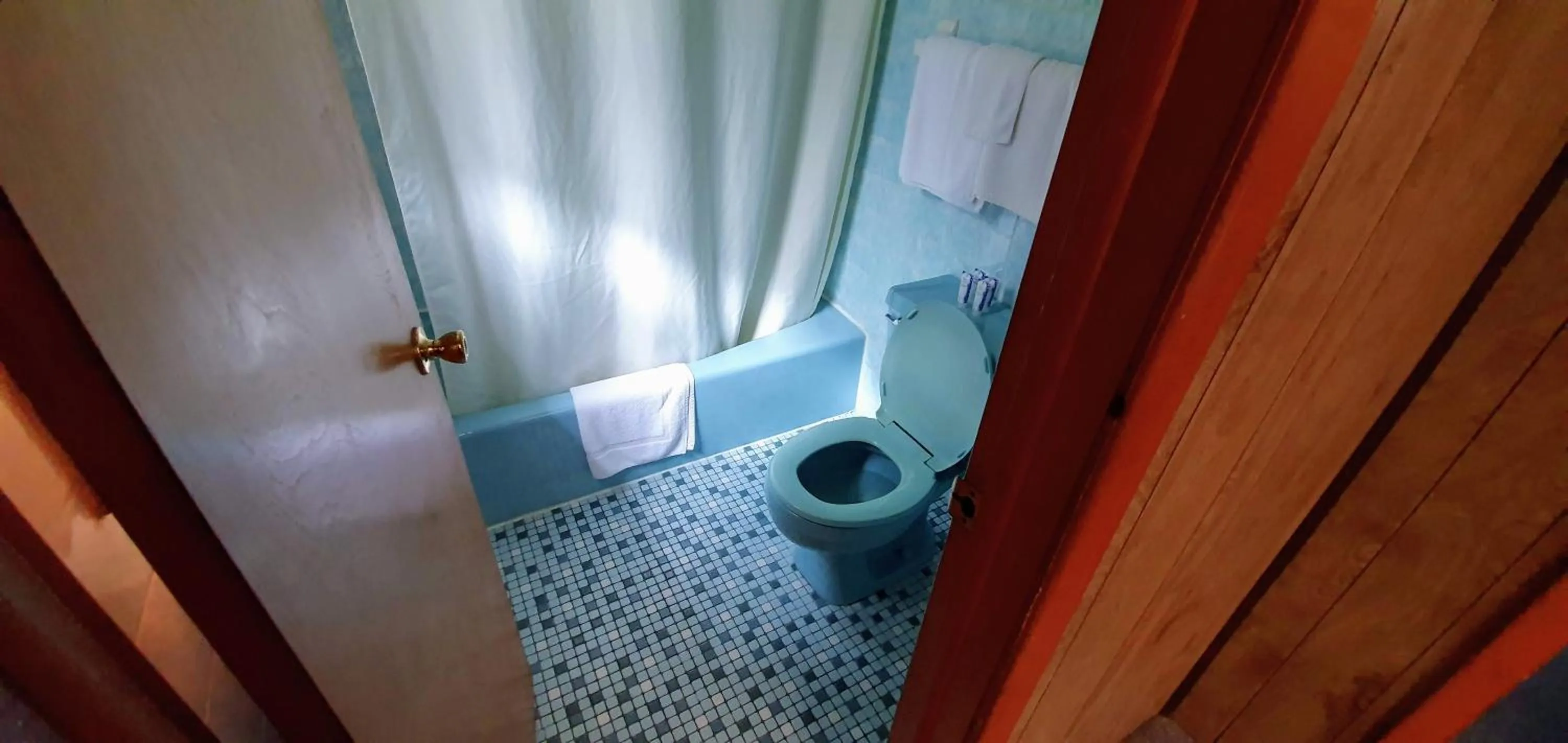 Bathroom in Red Ranch Inn