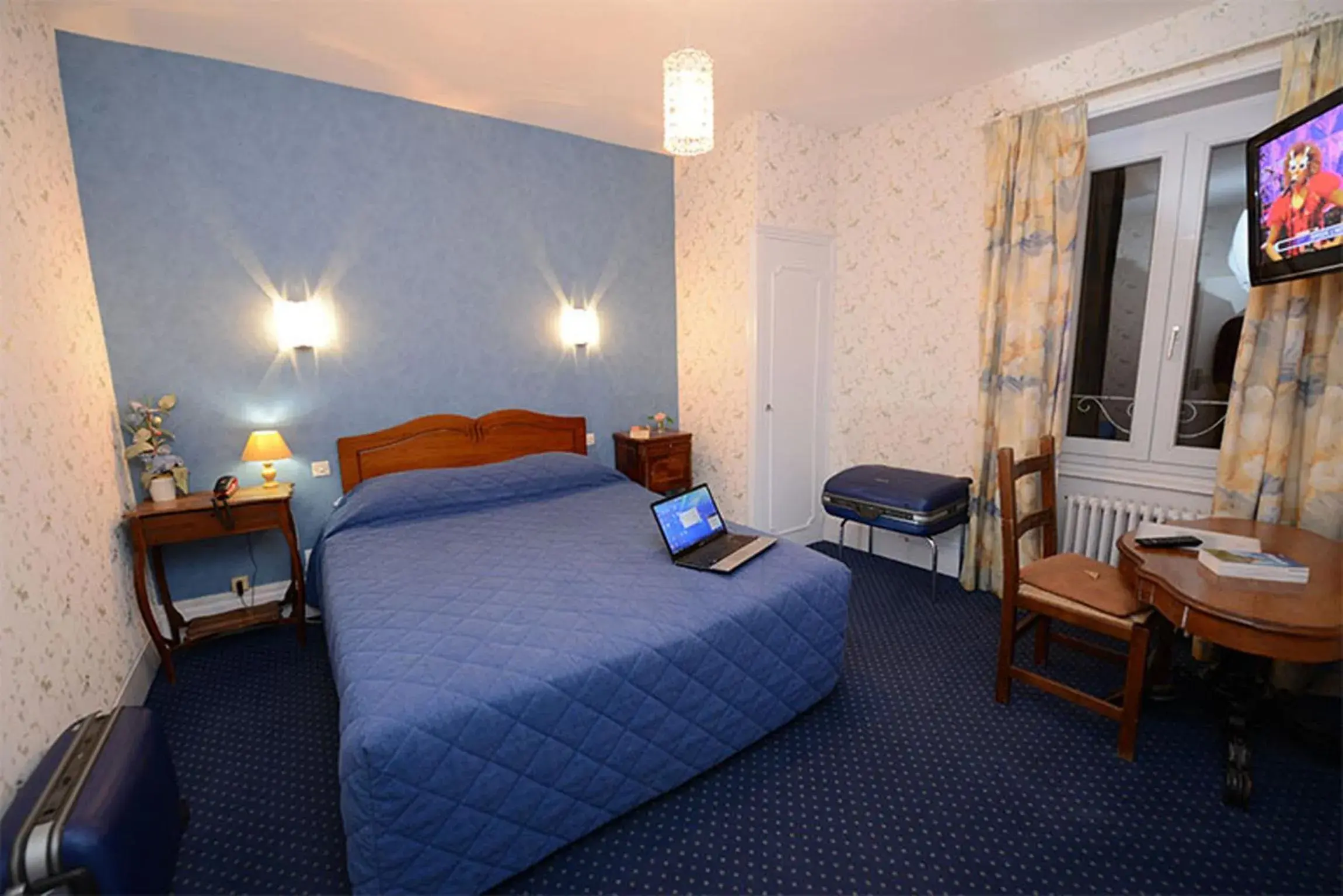 Superior Double Room in Hôtel De La Ferté Superior Double Room in Hôtel De La Ferté