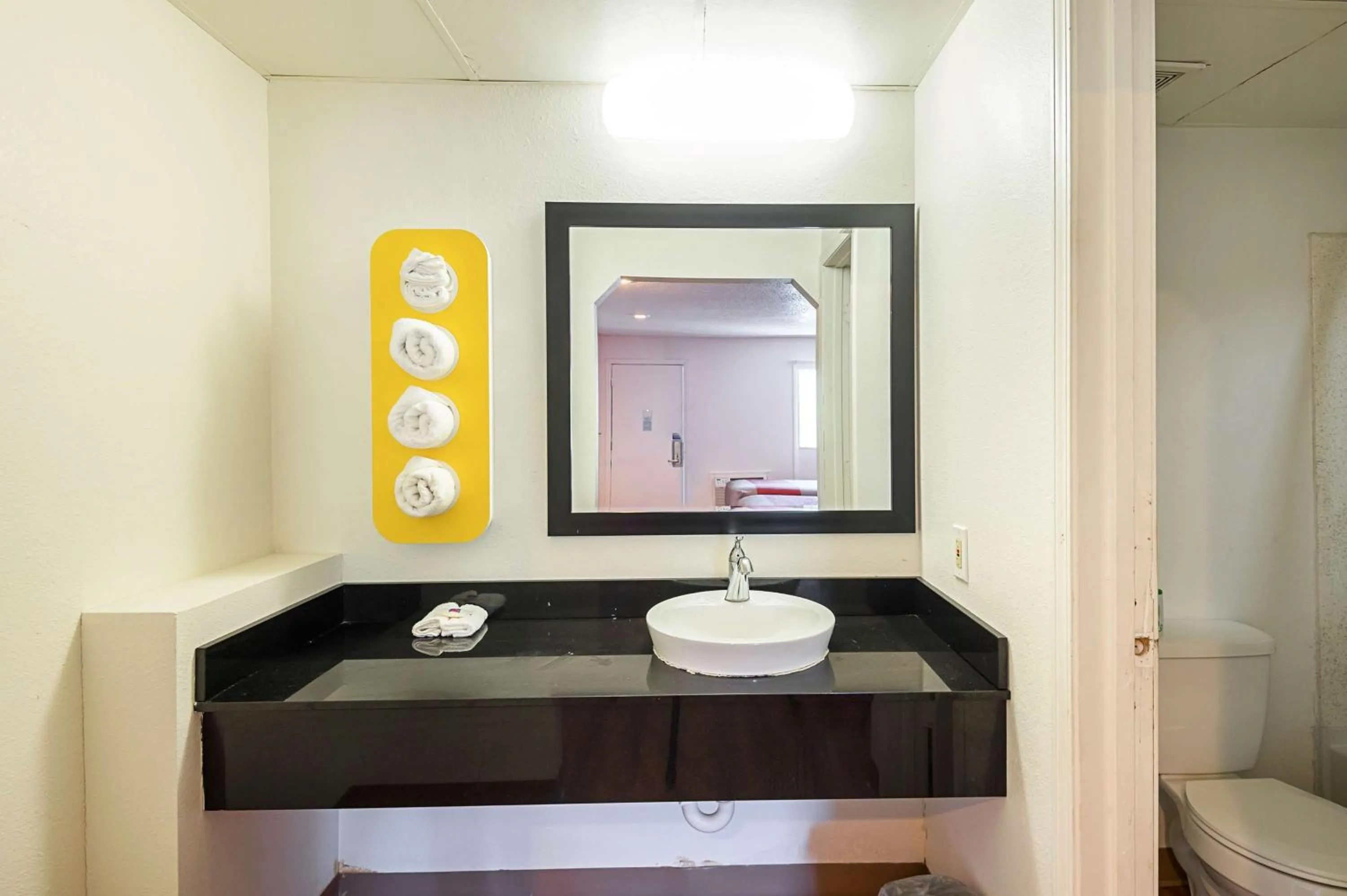 Bathroom in Motel 6-Blue Springs, MO